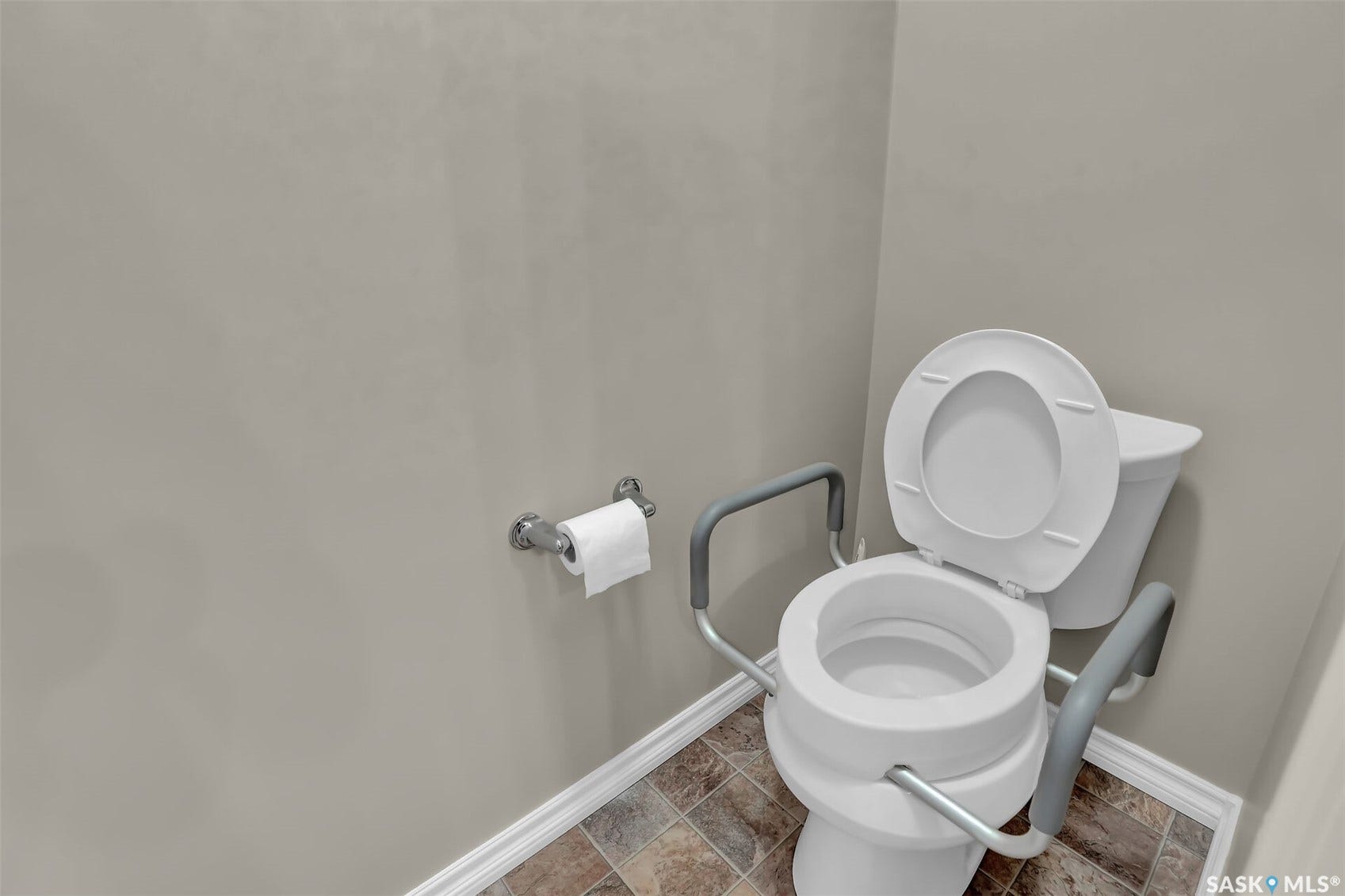 3826 GOLDFINCH Way, Regina SK S4V 1S4 3826 GOLDFINCH Way, Regina SK S4V 1S4