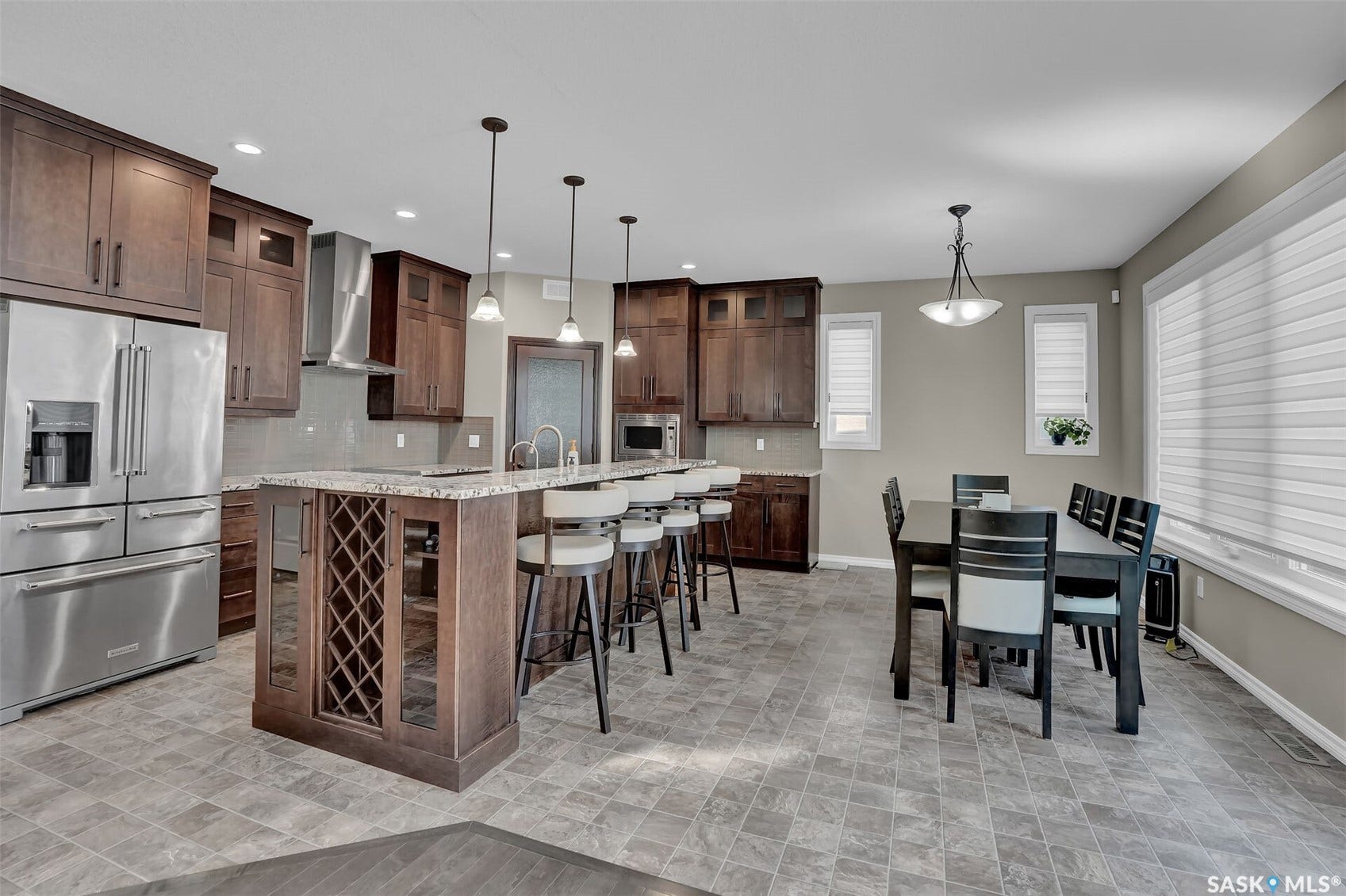 3826 GOLDFINCH Way, Regina SK S4V 1S4 3826 GOLDFINCH Way, Regina SK S4V 1S4