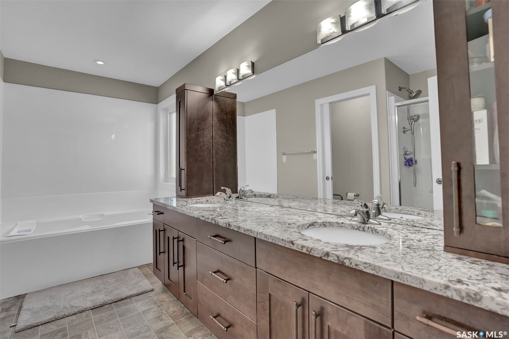 3826 GOLDFINCH Way, Regina SK S4V 1S4 3826 GOLDFINCH Way, Regina SK S4V 1S4