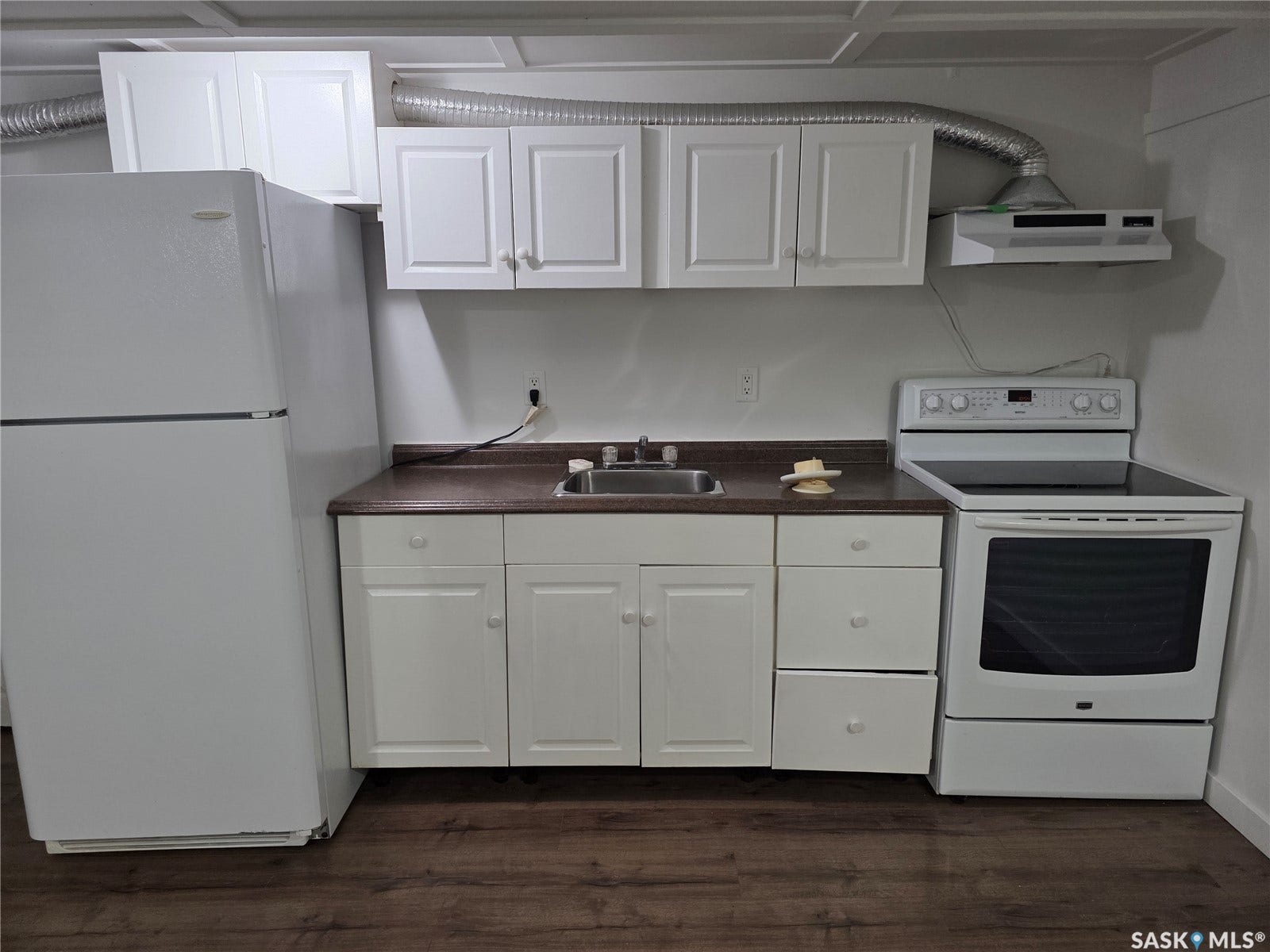 440-442 Connaught Street, Regina SK S4R 4W9 440-442 Connaught Street, Regina SK S4R 4W9