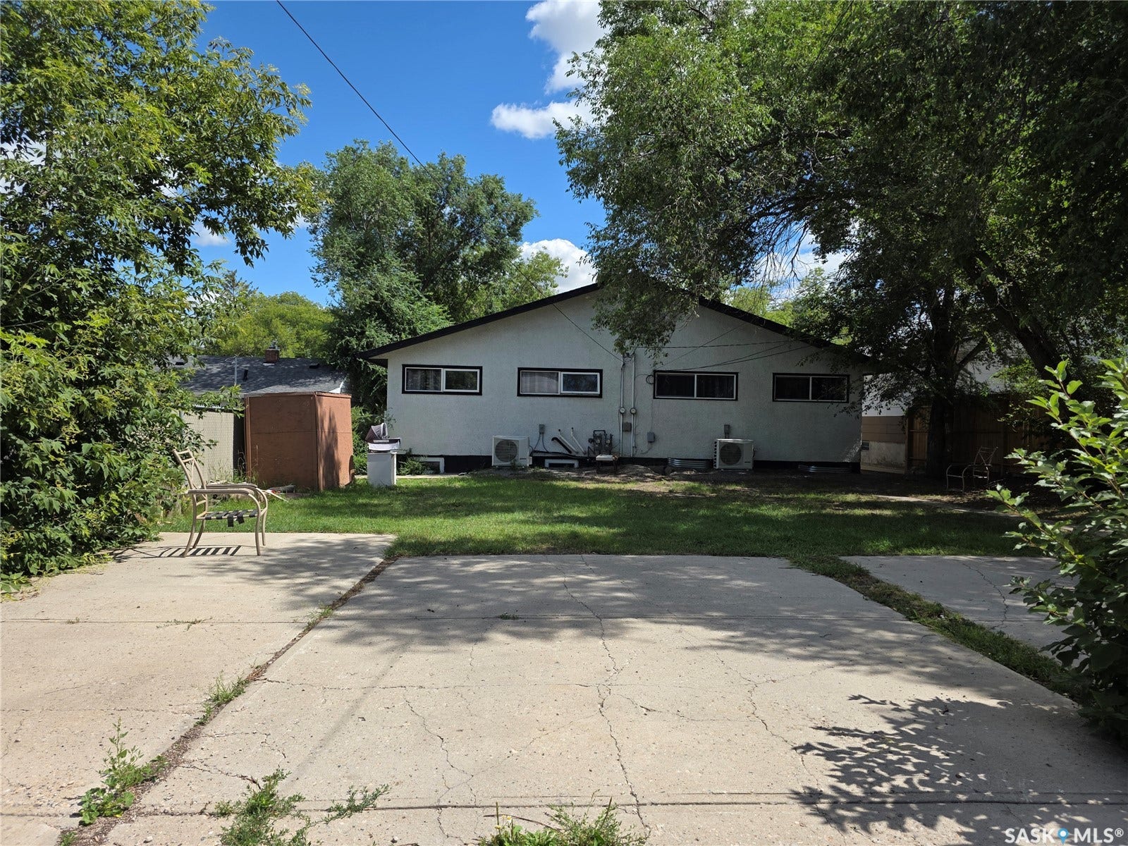 440-442 Connaught Street, Regina SK S4R 4W9 440-442 Connaught Street, Regina SK S4R 4W9