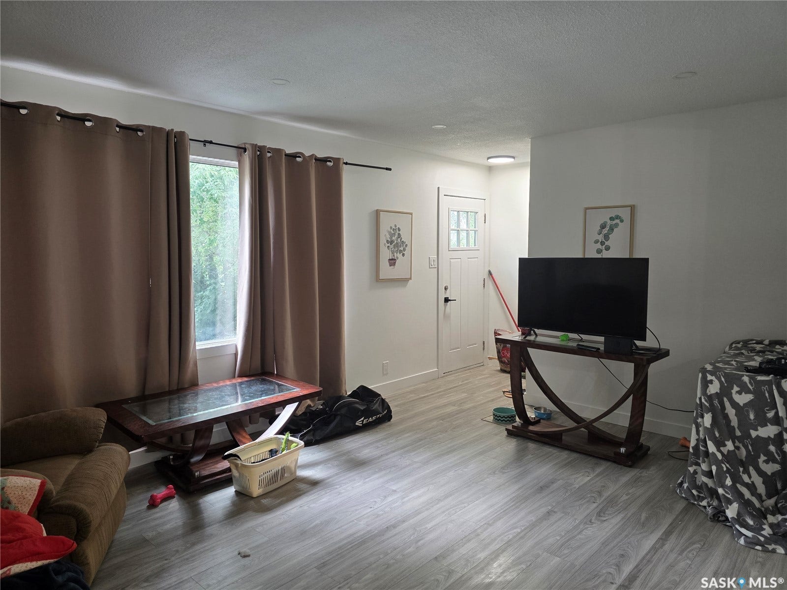 440-442 Connaught Street, Regina SK S4R 4W9 440-442 Connaught Street, Regina SK S4R 4W9