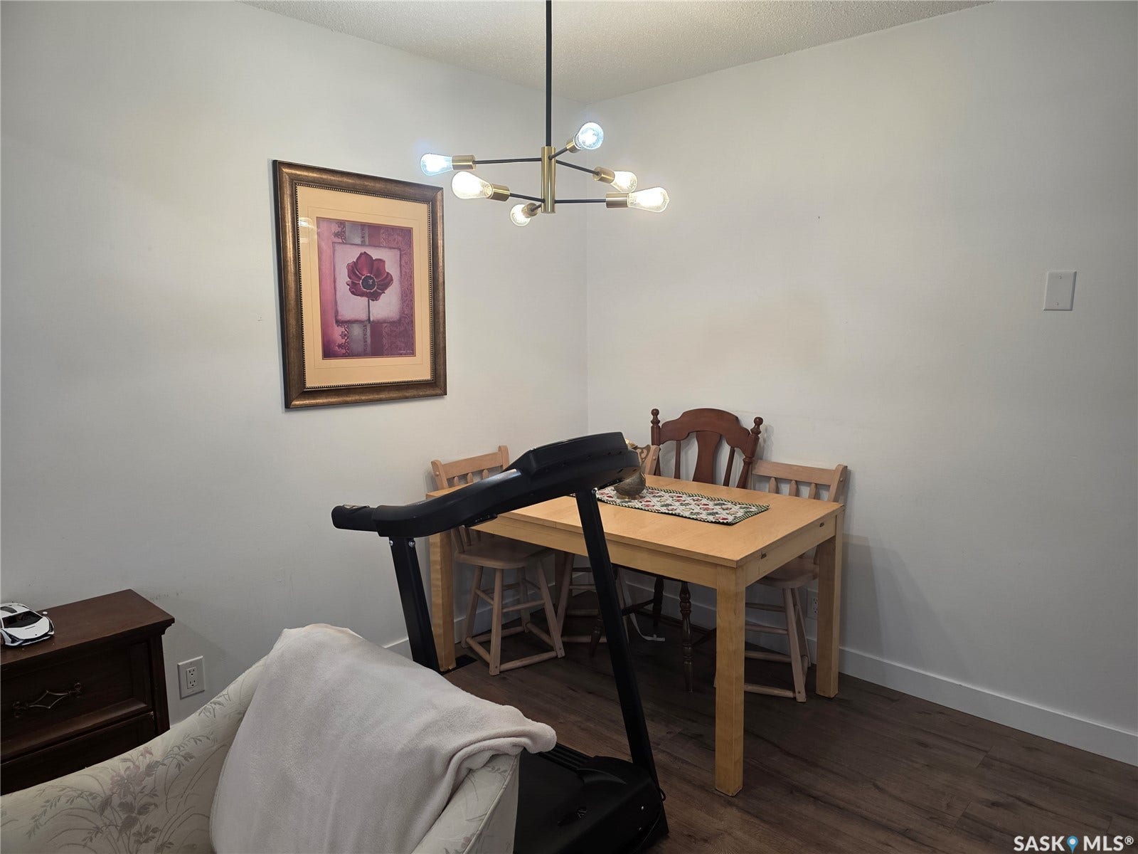 440-442 Connaught Street, Regina SK S4R 4W9 440-442 Connaught Street, Regina SK S4R 4W9
