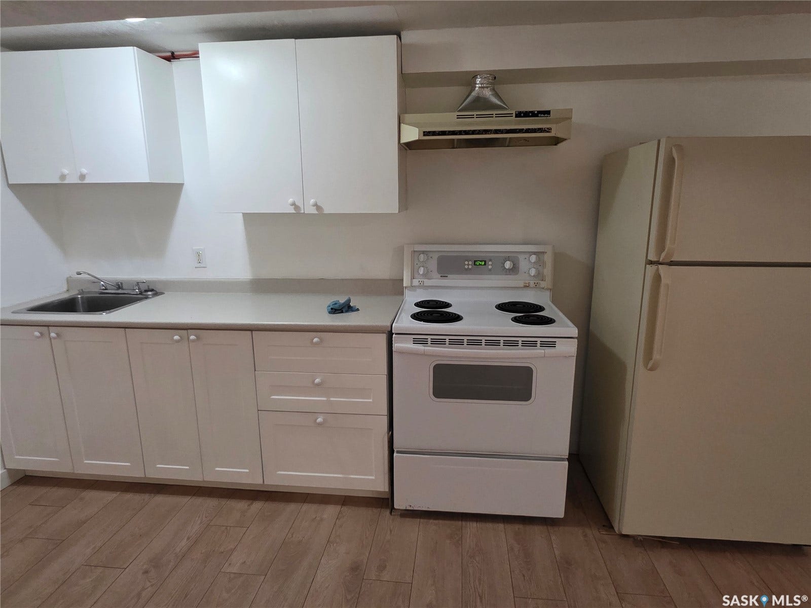 440-442 Connaught Street, Regina SK S4R 4W9 440-442 Connaught Street, Regina SK S4R 4W9
