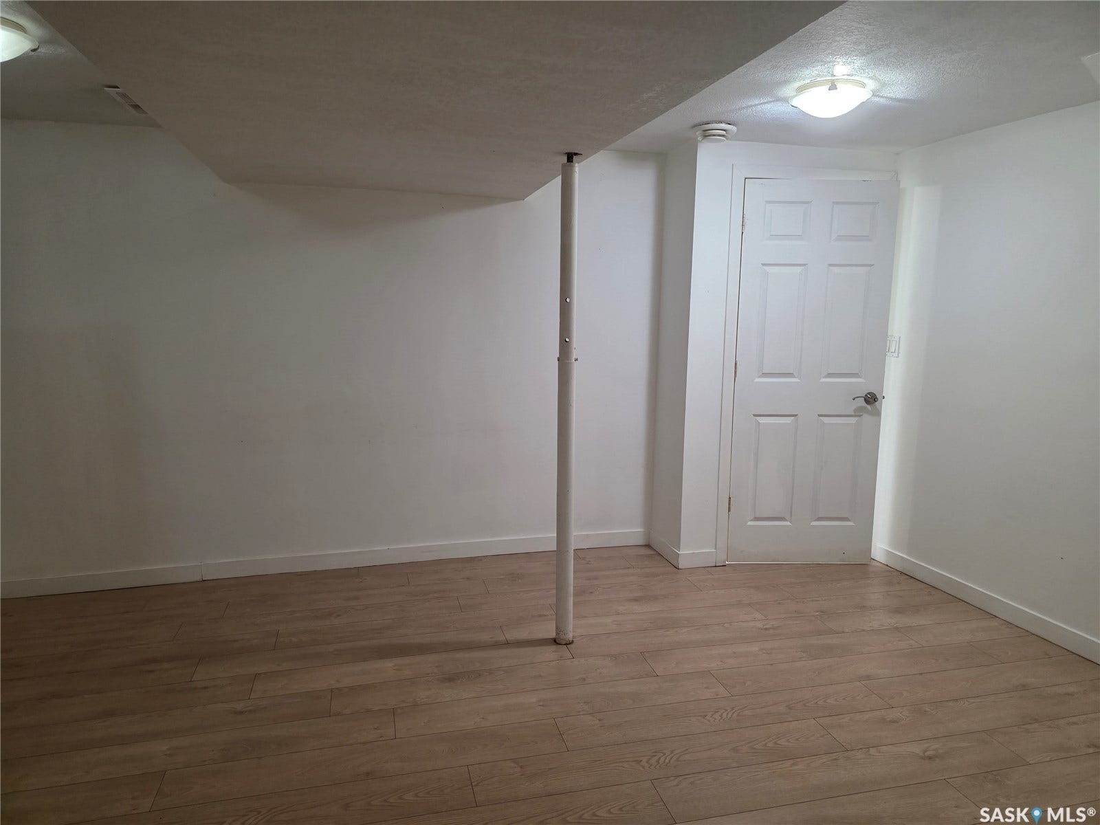 440-442 Connaught Street, Regina SK S4R 4W9 440-442 Connaught Street, Regina SK S4R 4W9