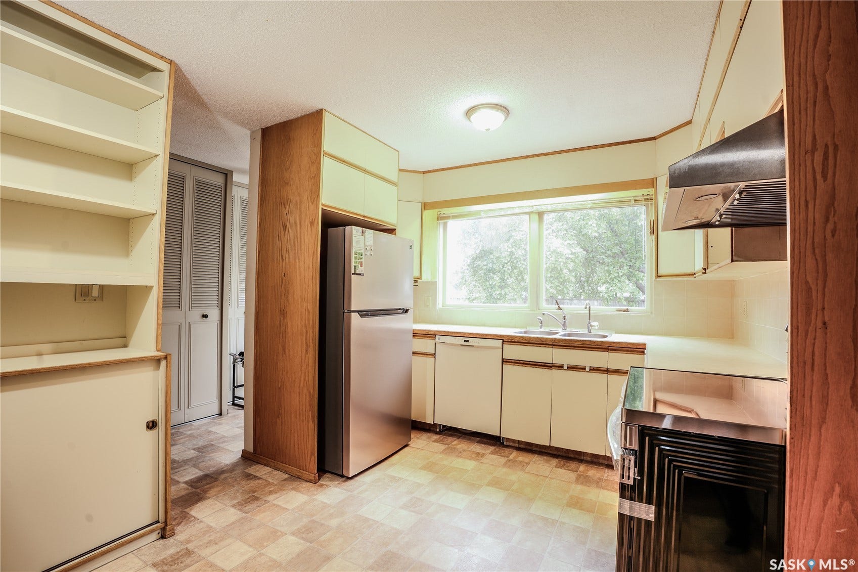 145 Mayfair Crescent, Regina SK S4S 4J1 145 Mayfair Crescent, Regina SK S4S 4J1