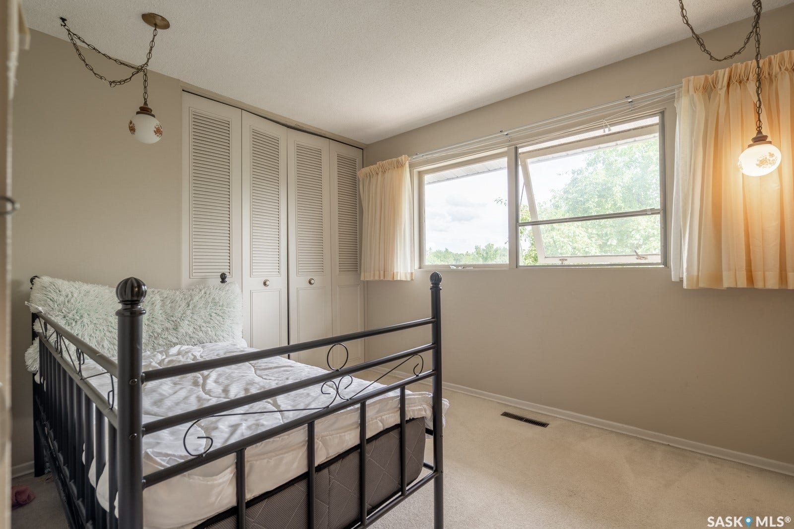 145 Mayfair Crescent, Regina SK S4S 4J1 145 Mayfair Crescent, Regina SK S4S 4J1