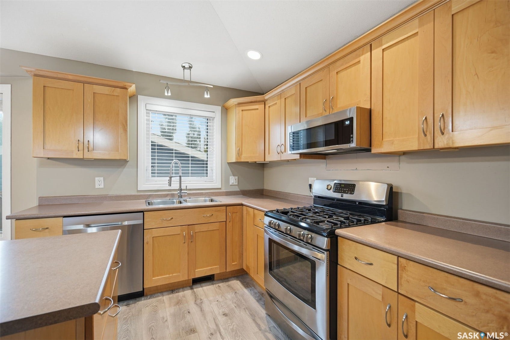 512 Ens Lane, Warman SK S0K 4S0