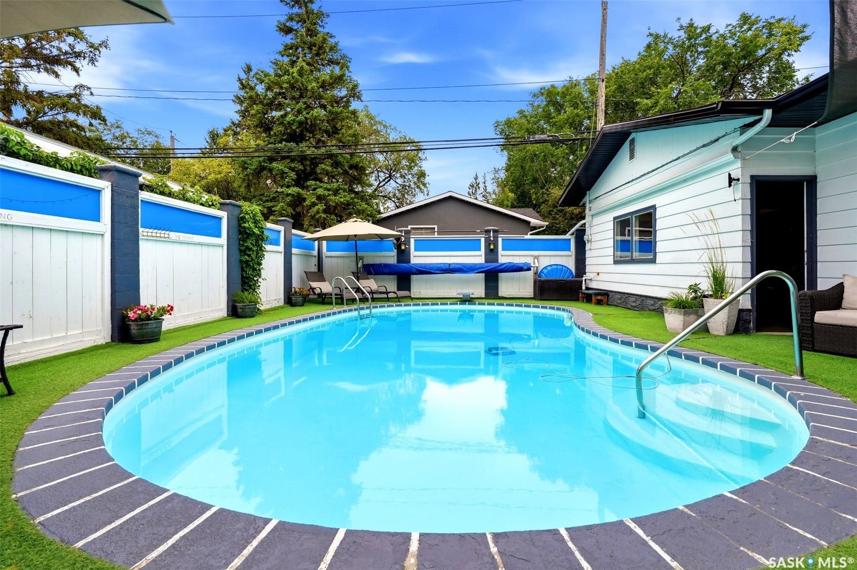 2705 Grant Road, Regina SK S4S 5G1