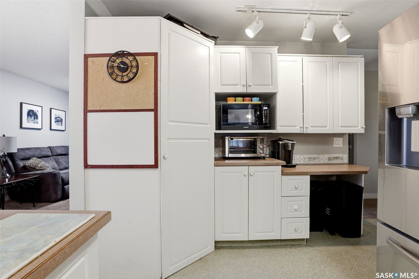 2705 Grant Road, Regina SK S4S 5G1