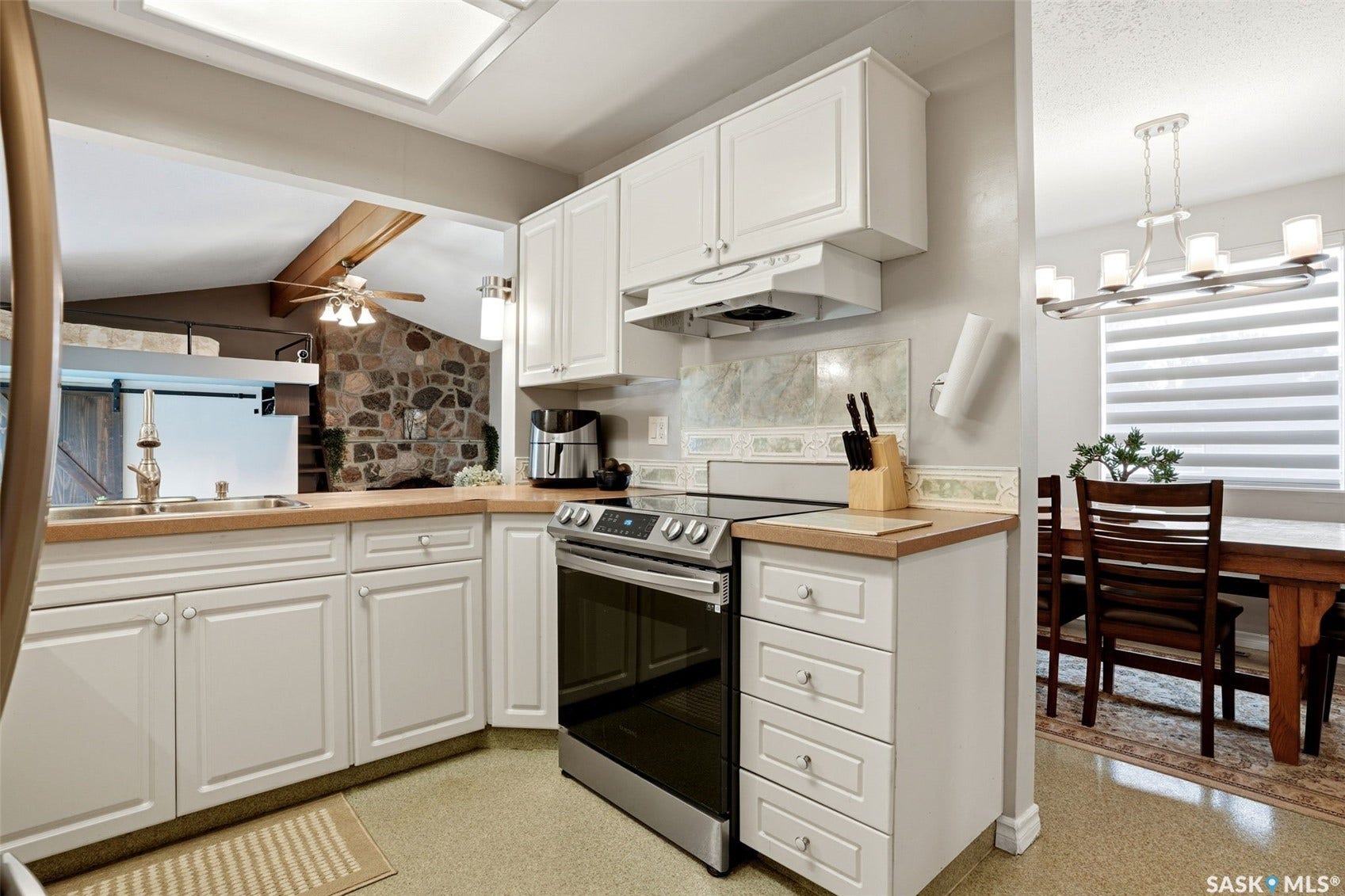 2705 Grant Road, Regina SK S4S 5G1