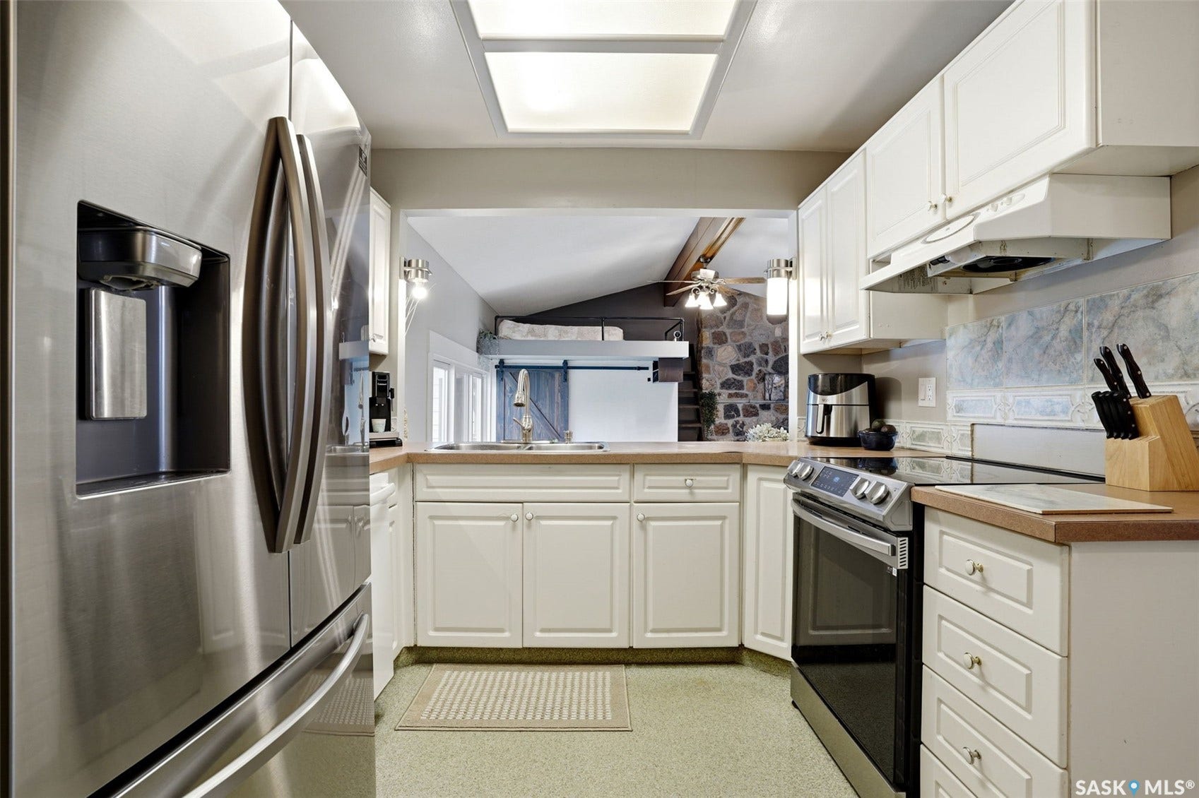 2705 Grant Road, Regina SK S4S 5G1
