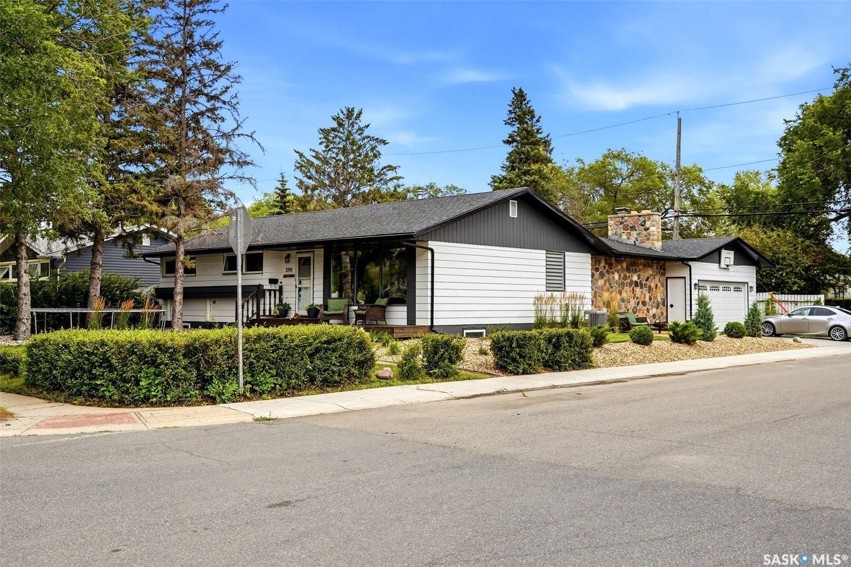2705 Grant Road, Regina SK S4S 5G1