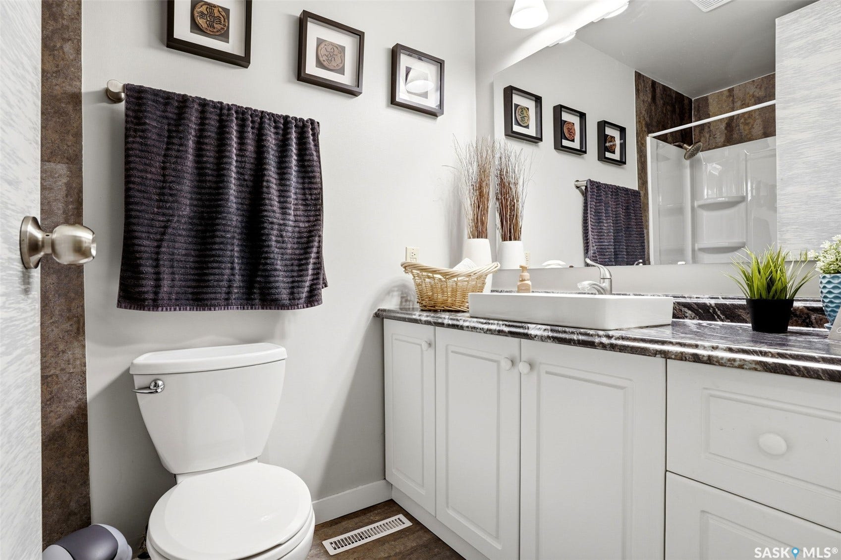2705 Grant Road, Regina SK S4S 5G1