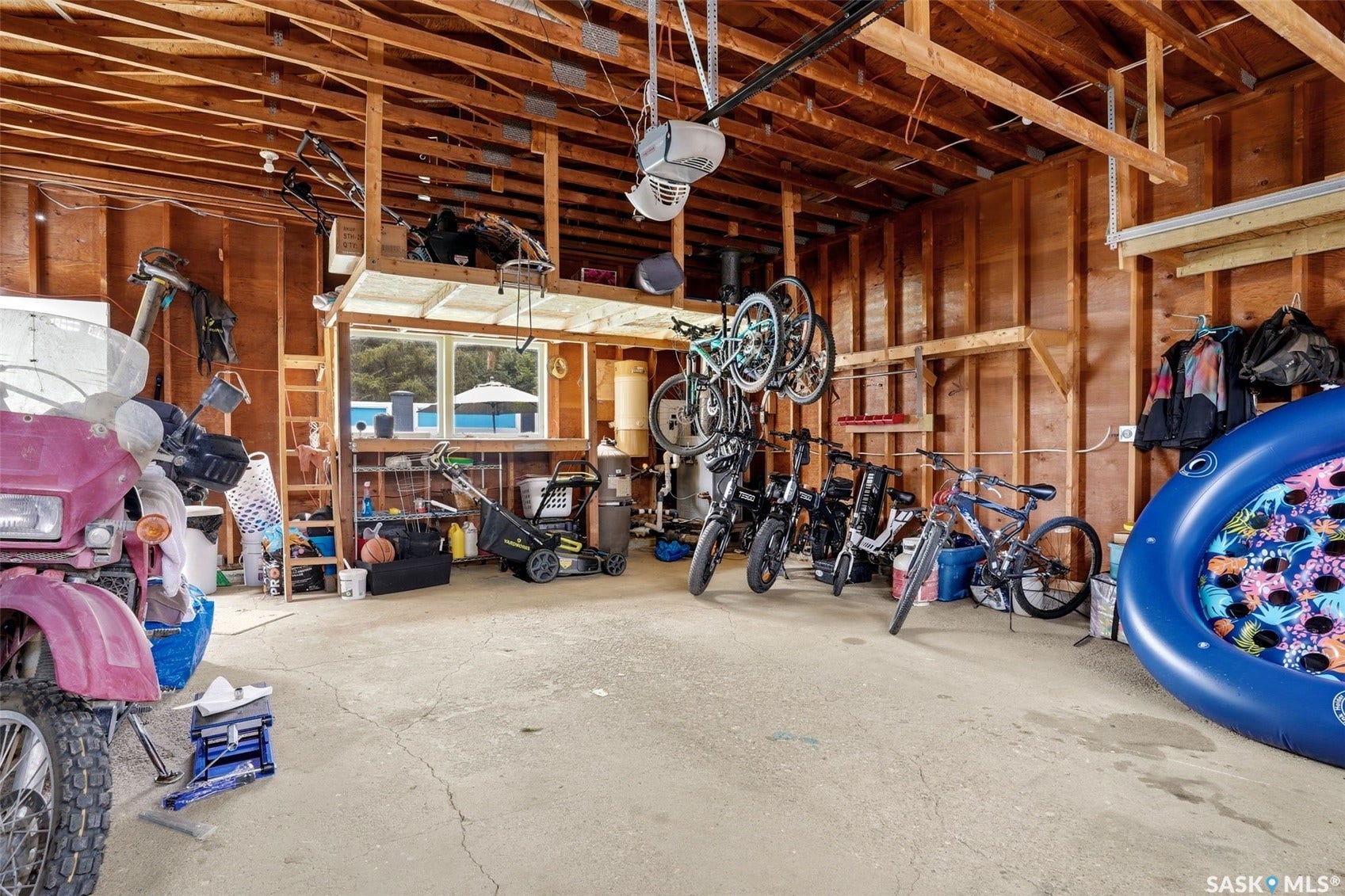 2705 Grant Road, Regina SK S4S 5G1