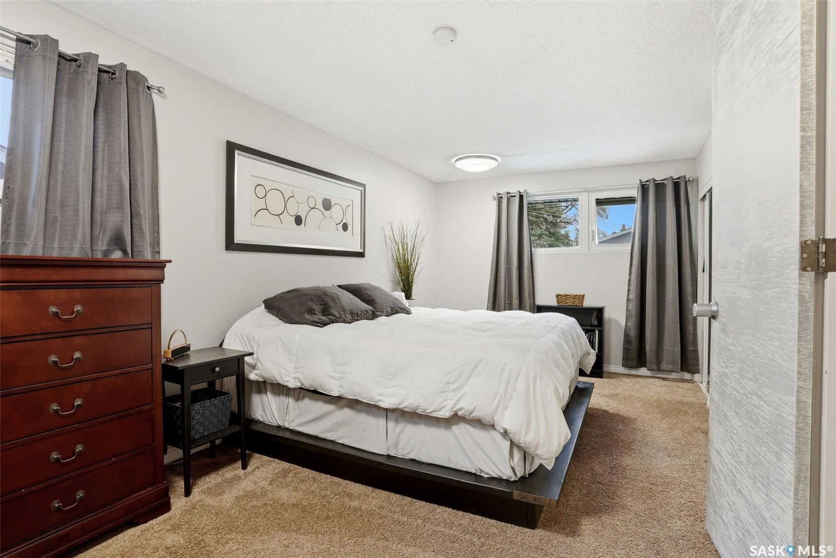 2705 Grant Road, Regina SK S4S 5G1