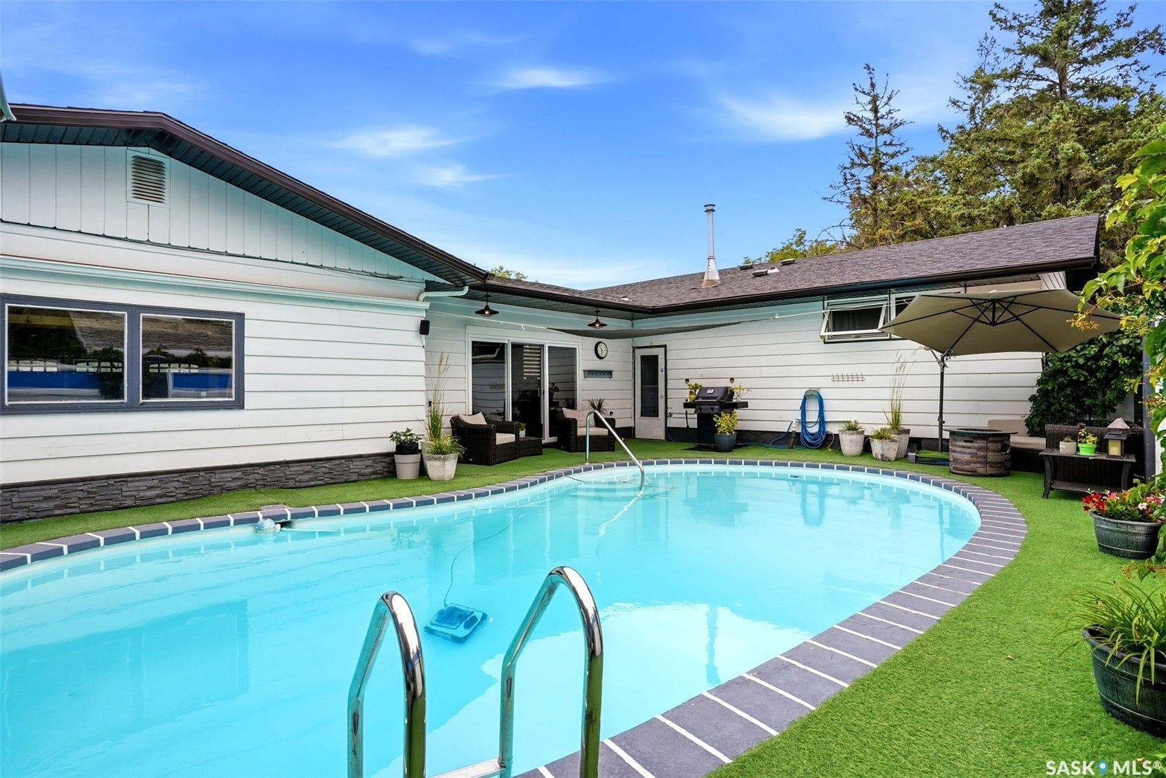 2705 Grant Road, Regina SK S4S 5G1