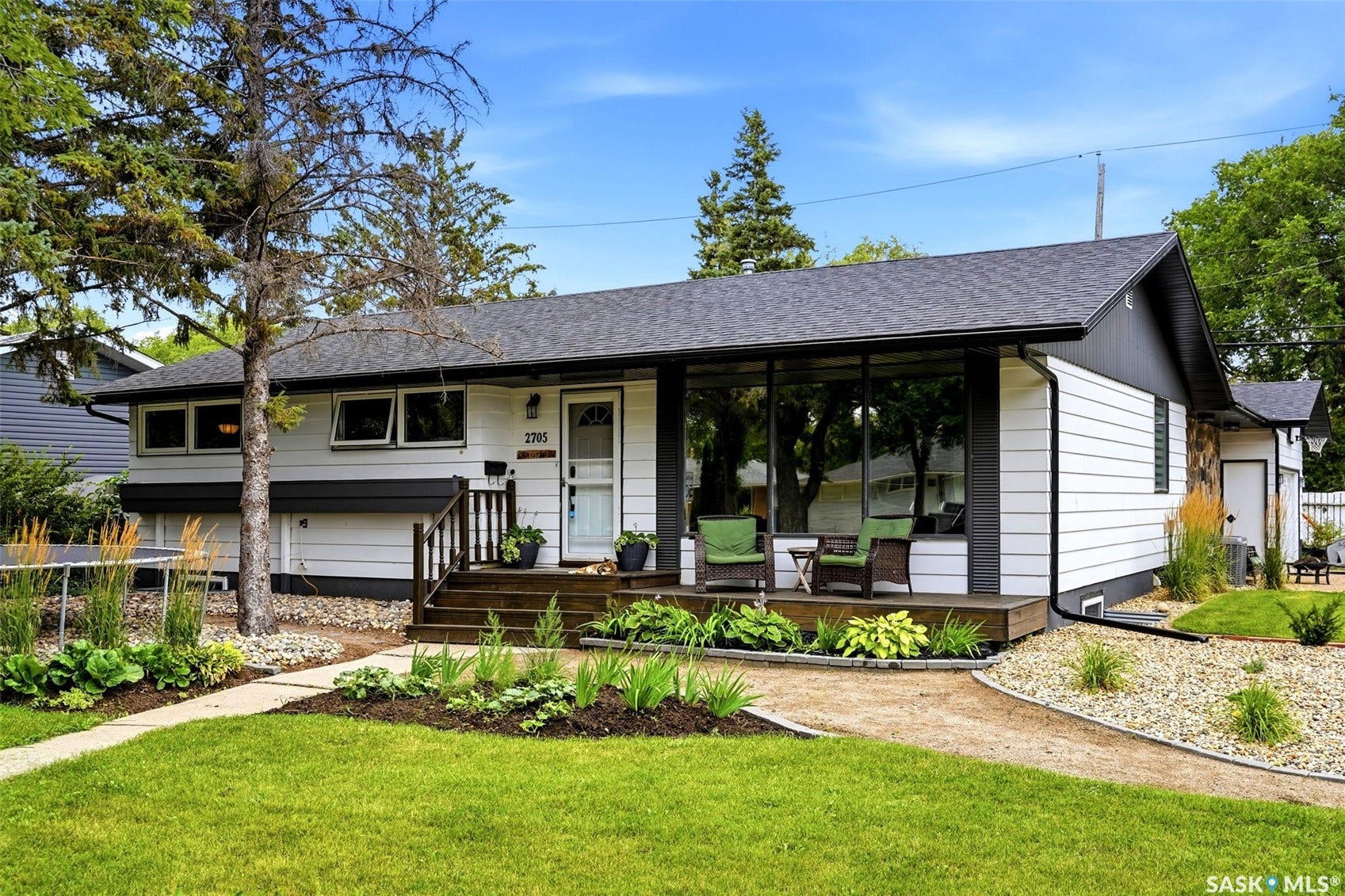 2705 Grant Road, Regina SK S4S 5G1
