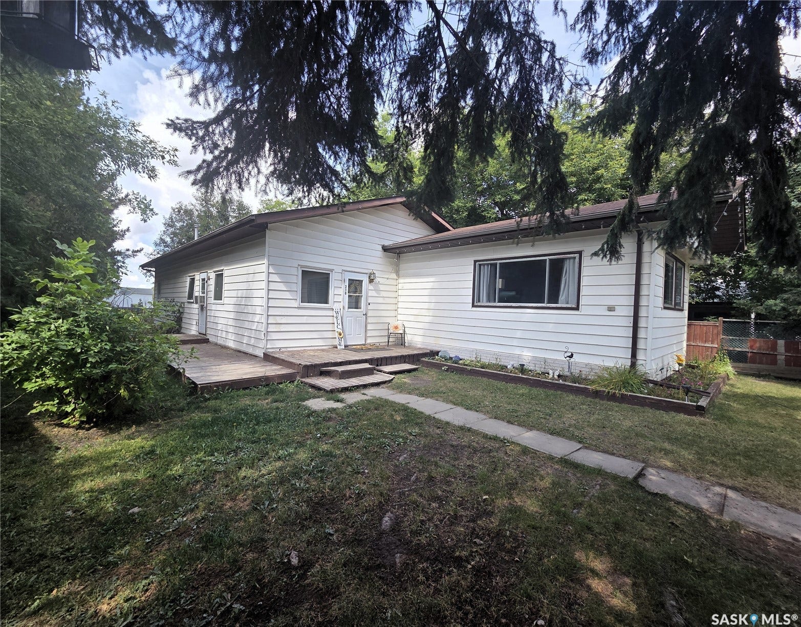 310 Second Street, Mclean SK S0G 3E0