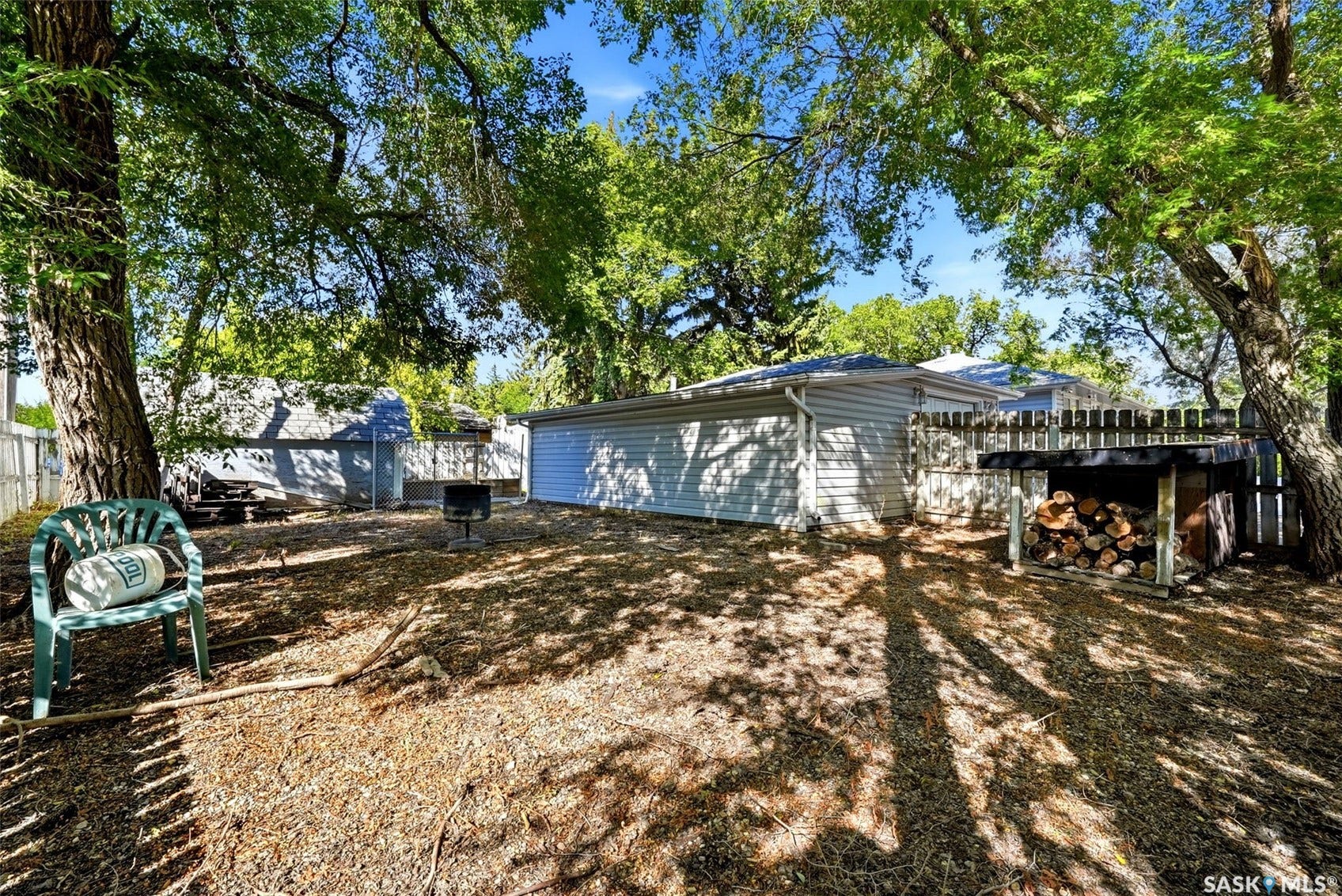 1410 4th Avenue N, Regina SK S4R 0T1