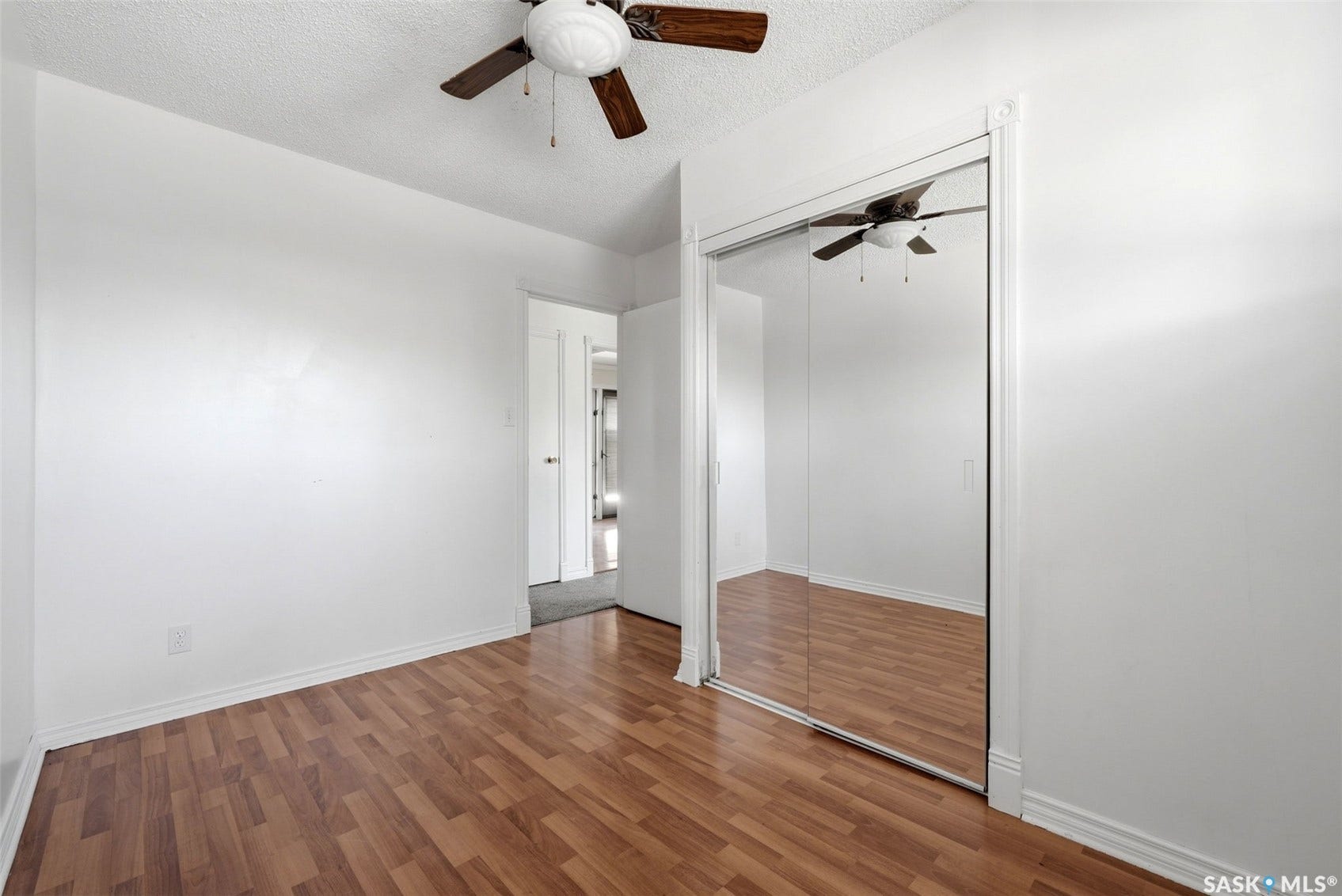 1410 4th Avenue N, Regina SK S4R 0T1