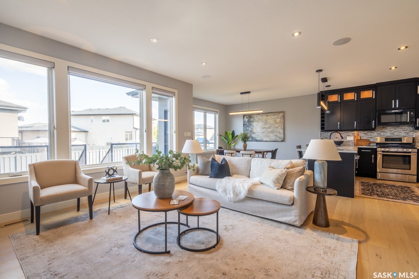 4311 Sandpiper Crescent E, Regina SK S4V 1N3 4311 Sandpiper Crescent E, Regina SK S4V 1N3