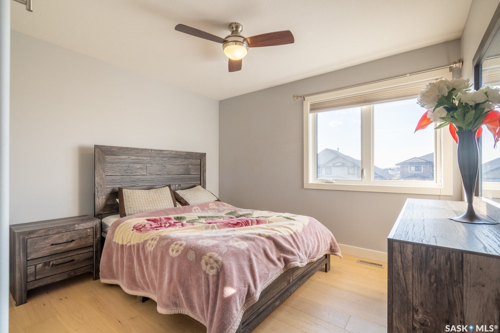4311 Sandpiper Crescent E, Regina SK S4V 1N3 4311 Sandpiper Crescent E, Regina SK S4V 1N3