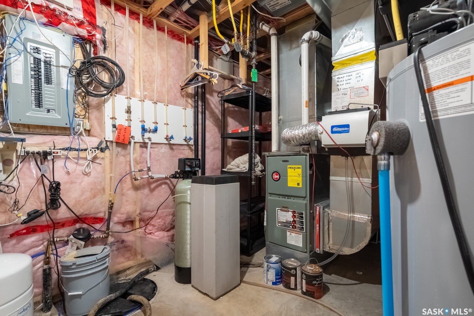 4311 Sandpiper Crescent E, Regina SK S4V 1N3 4311 Sandpiper Crescent E, Regina SK S4V 1N3