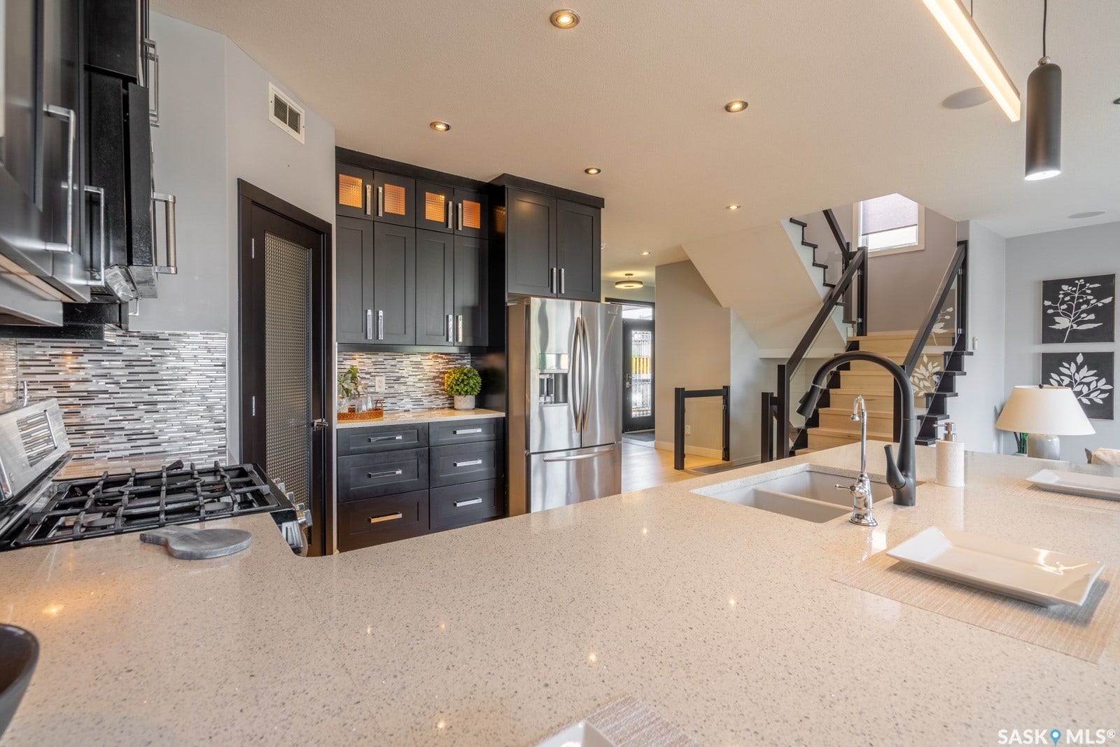 4311 Sandpiper Crescent E, Regina SK S4V 1N3 4311 Sandpiper Crescent E, Regina SK S4V 1N3