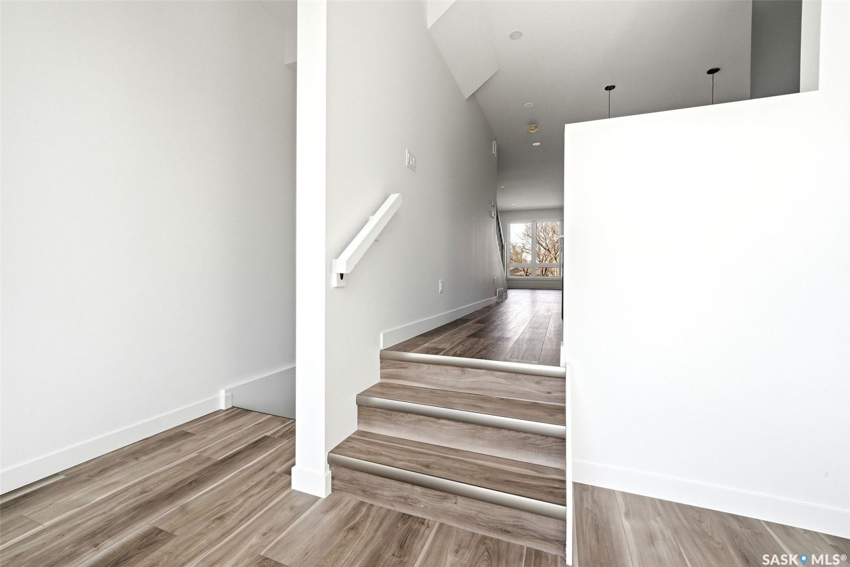 3917 Qu'appelle Drive, Regina SK S4S 0E1