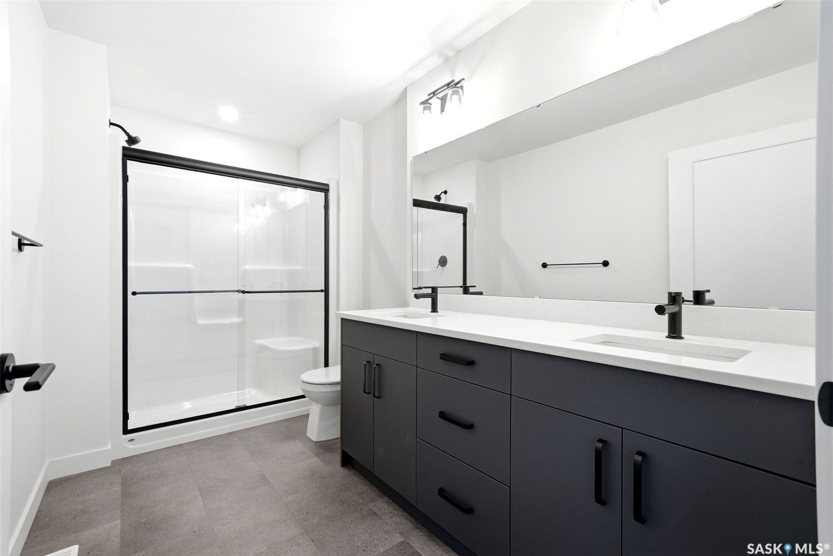 3917 Qu'appelle Drive, Regina SK S4S 0E1