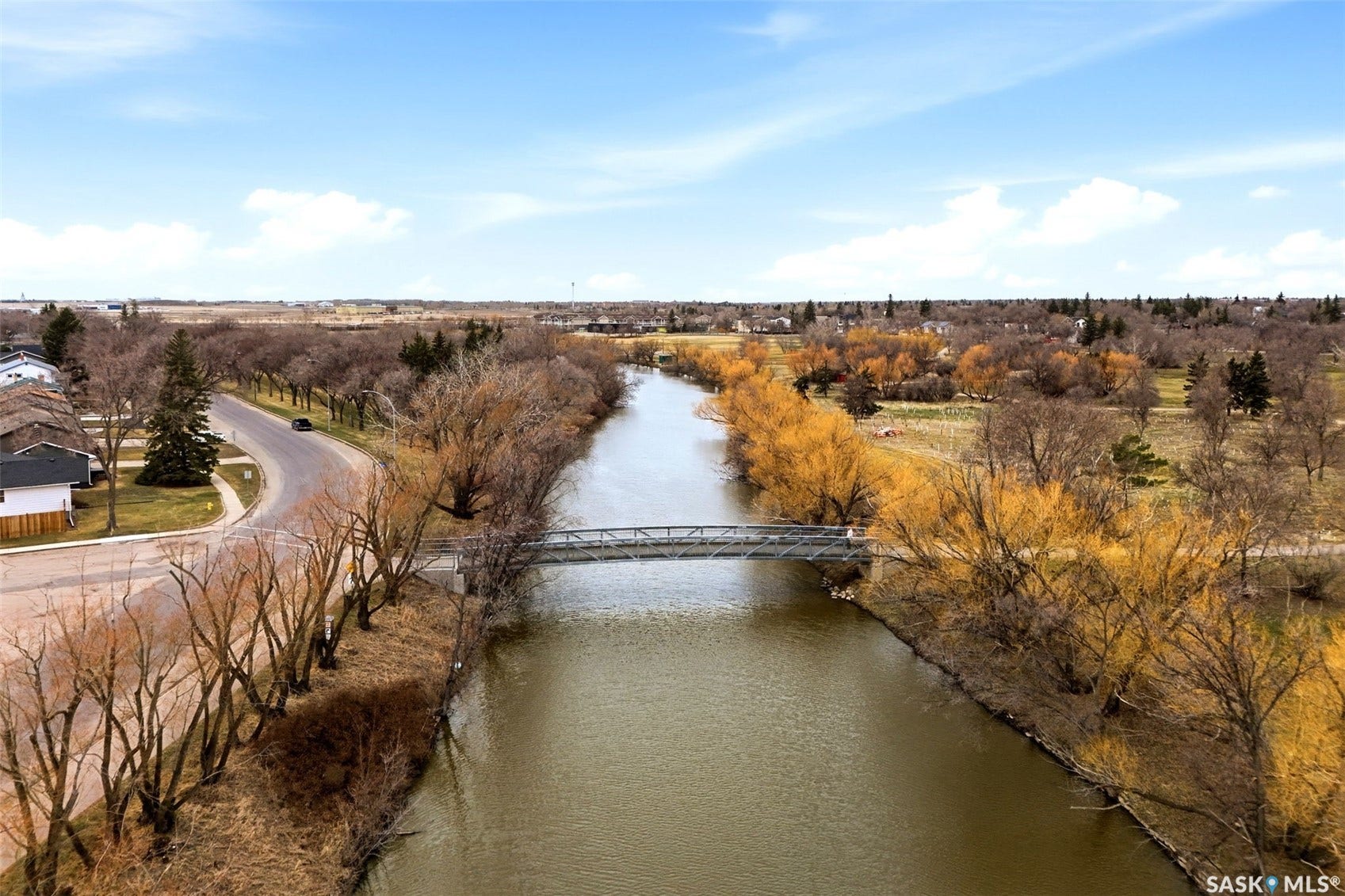 3917 Qu'appelle Drive, Regina SK S4S 0E1