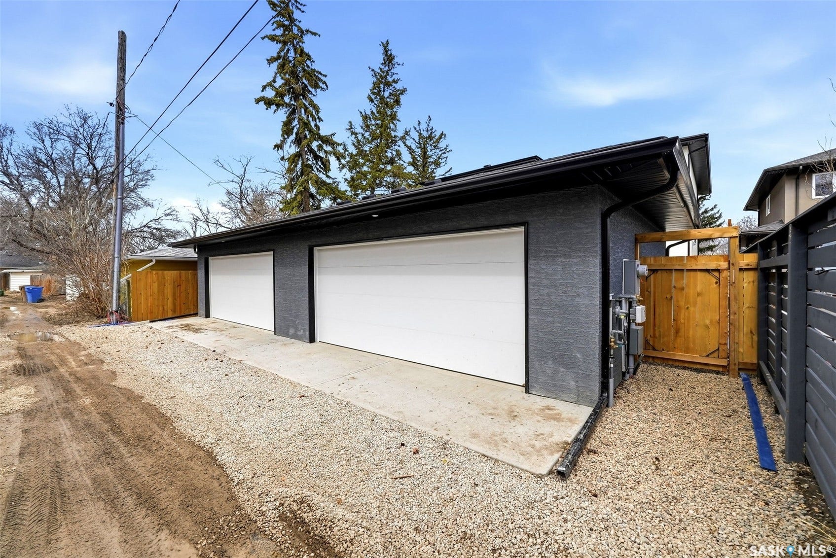 3919 Qu'appelle Drive, Regina SK S4S 0E1