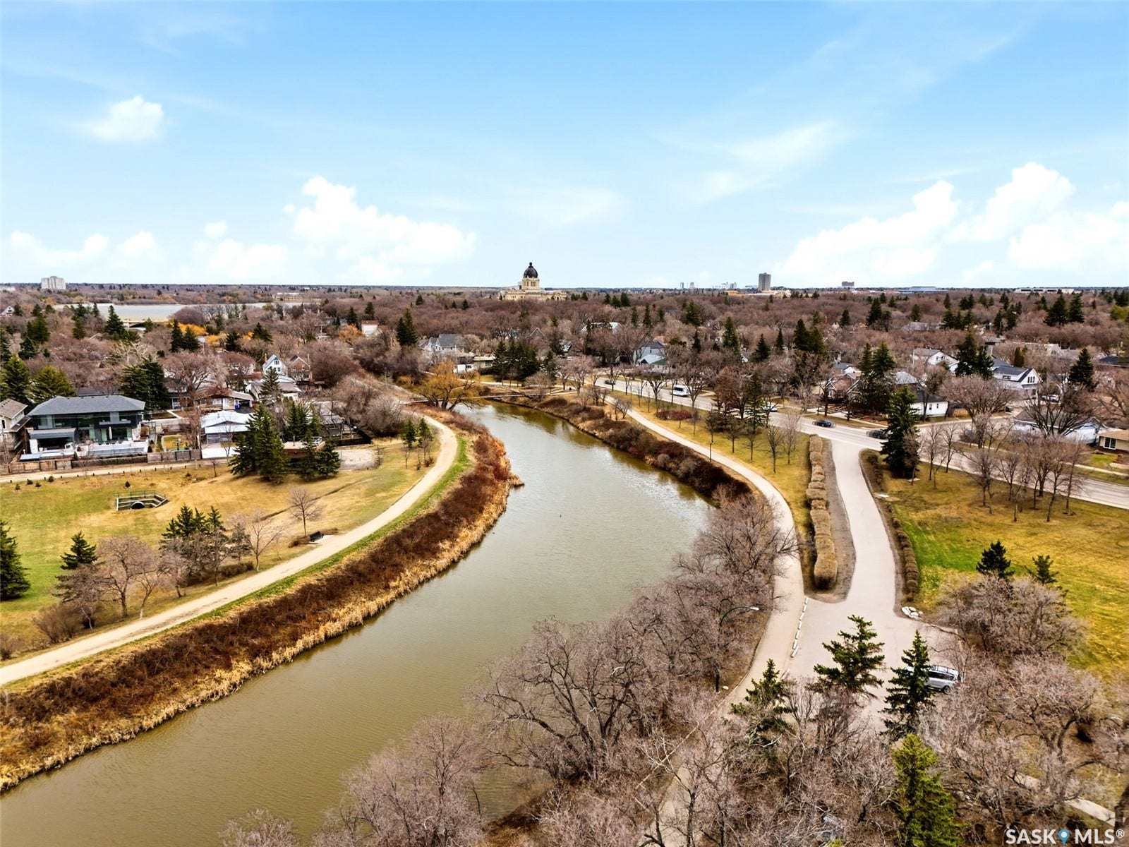 3919 Qu'appelle Drive, Regina SK S4S 0E1