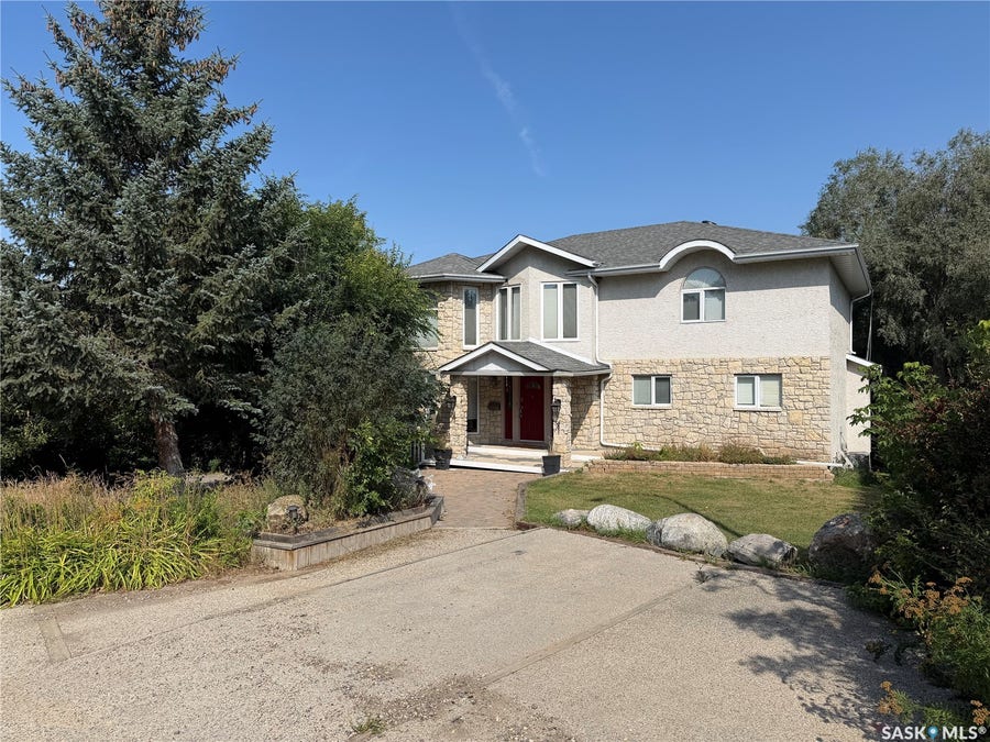 Property photo for 10 Meadow Bay, Lumsden SK
