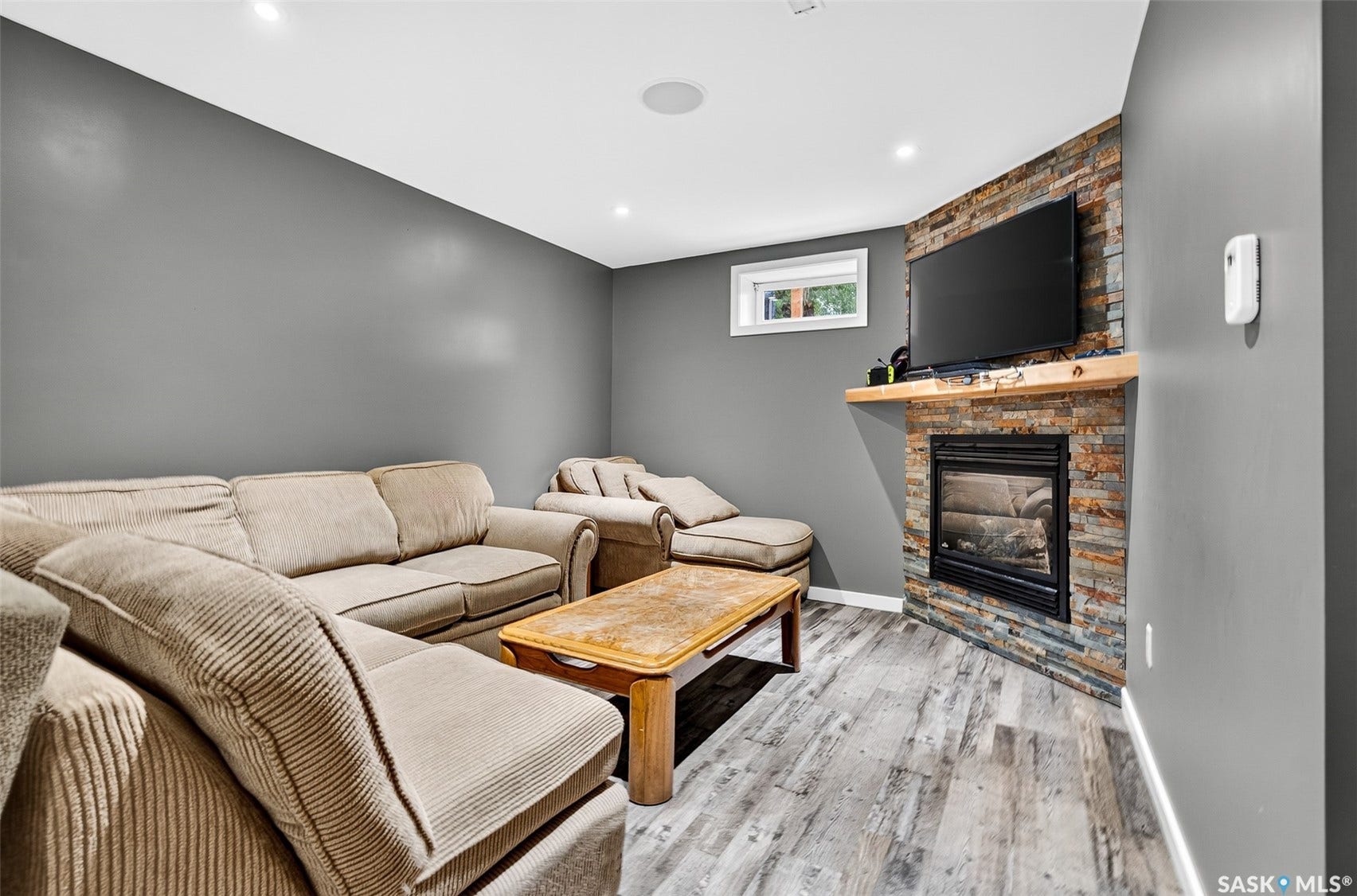 1214 Grandview Street W, Moose Jaw SK S6H 5M2