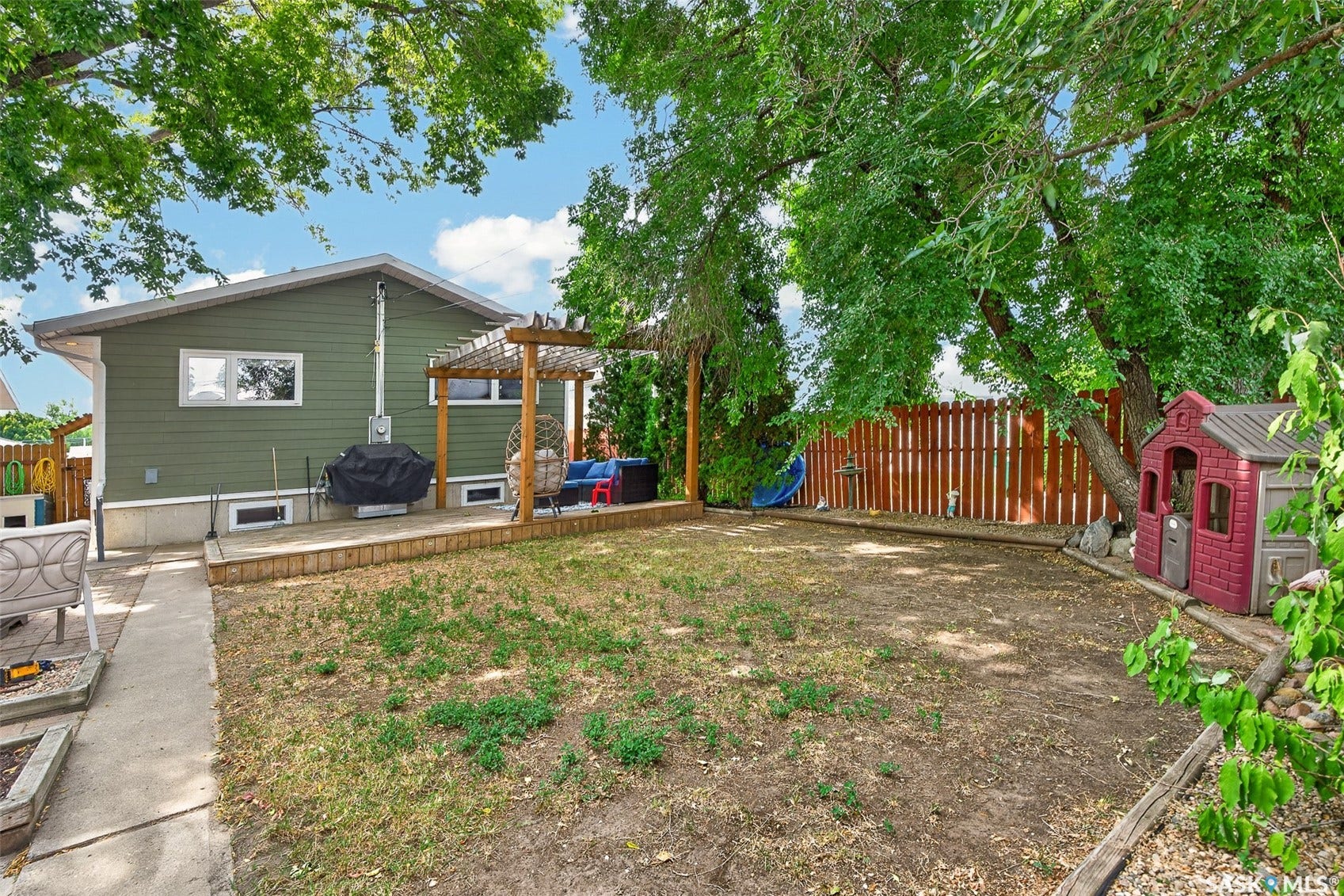 1214 Grandview Street W, Moose Jaw SK S6H 5M2