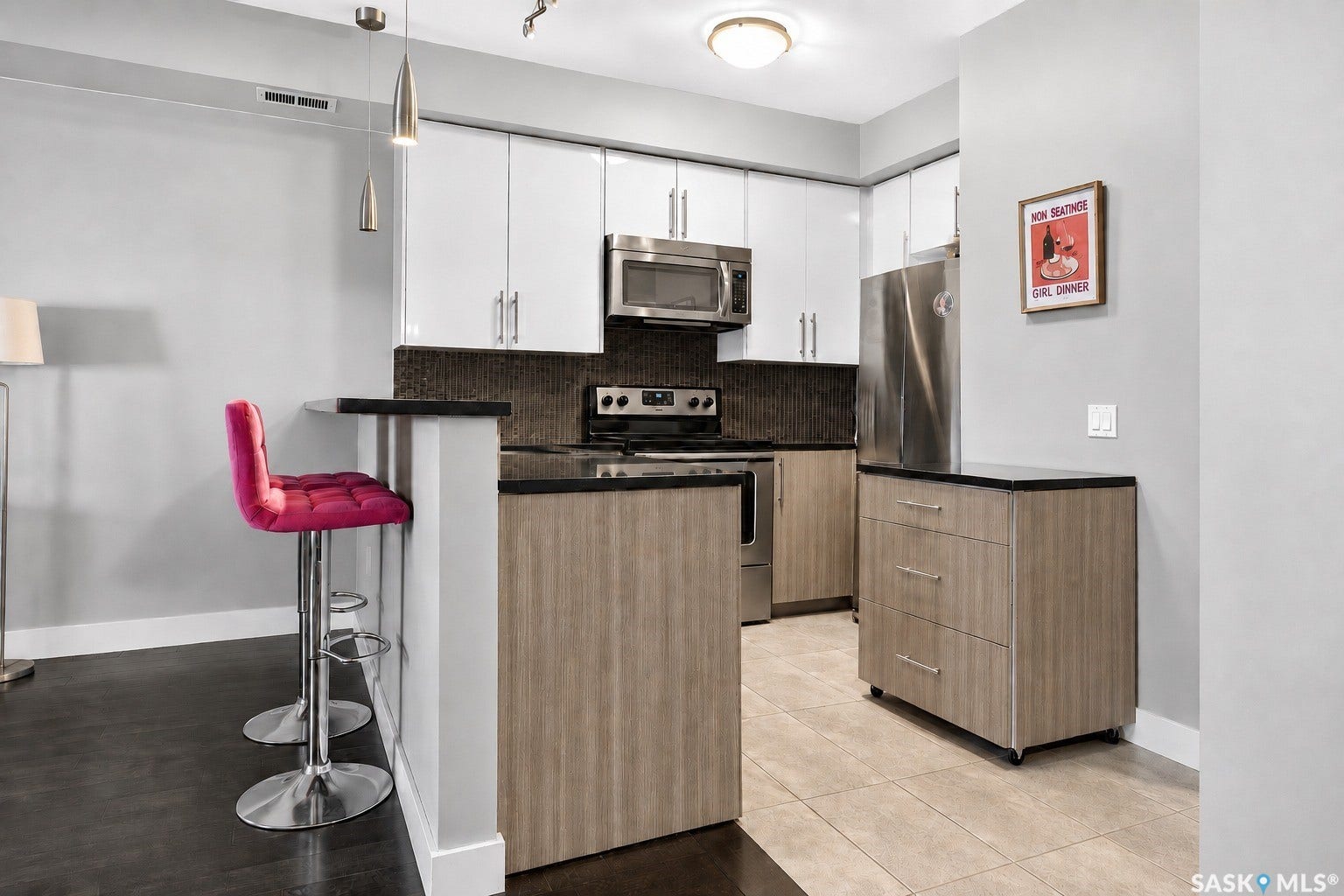 2255 ANGUS Street, #202, Regina SK S4T 2A3 2255 ANGUS Street, #202, Regina SK S4T 2A3