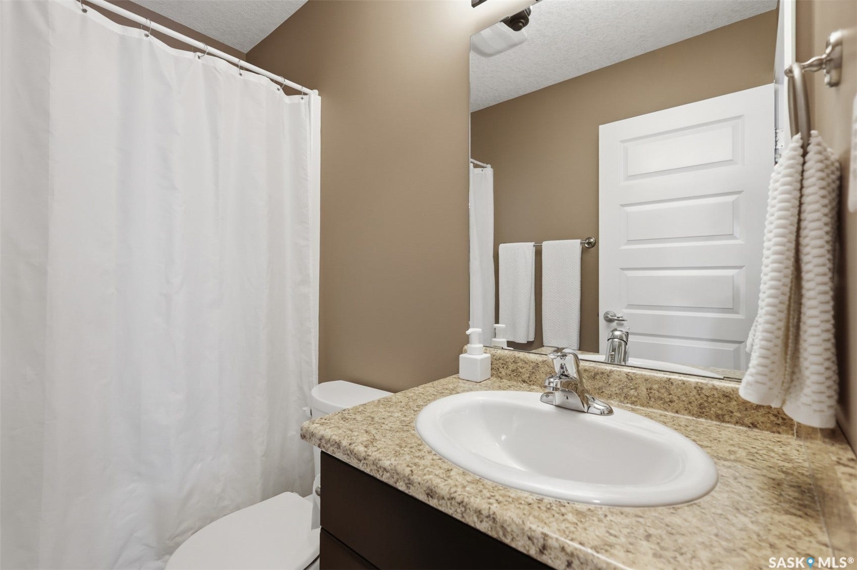518 Klassen Crescent, Saskatoon SK S7R 0G2