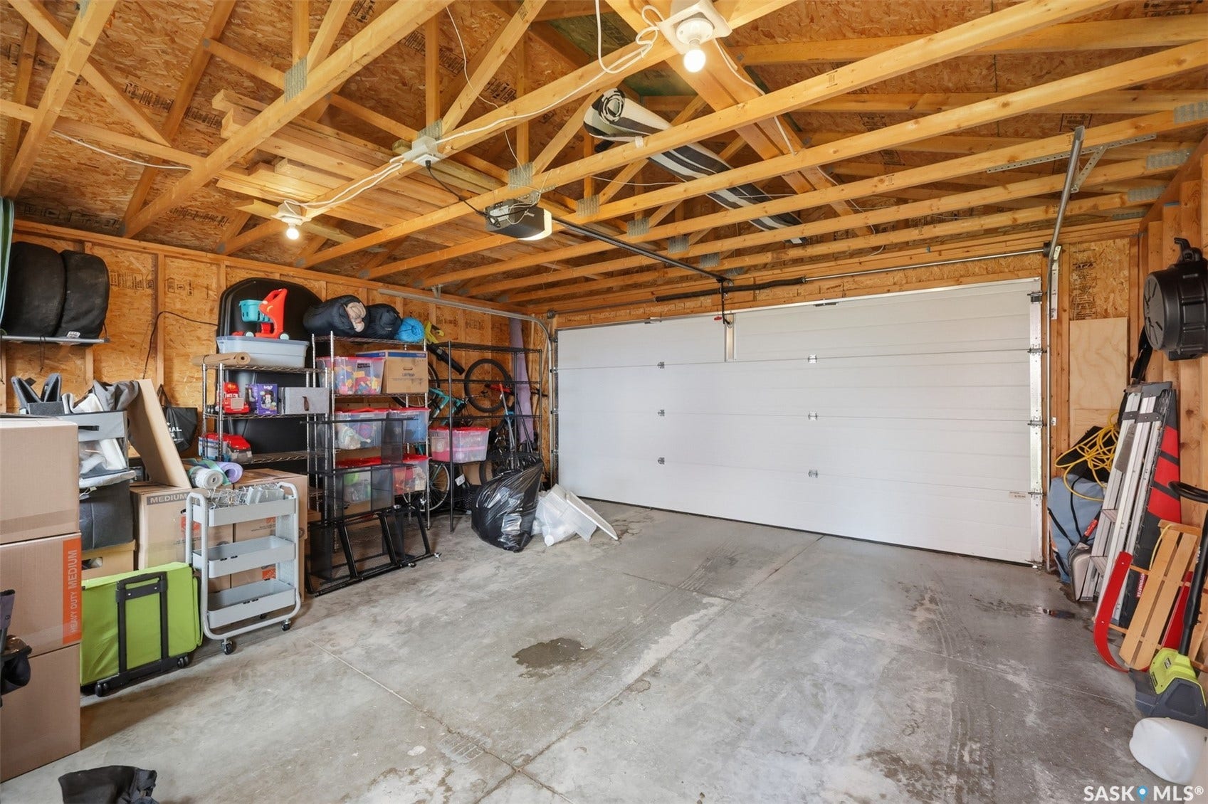 518 Klassen Crescent, Saskatoon SK S7R 0G2