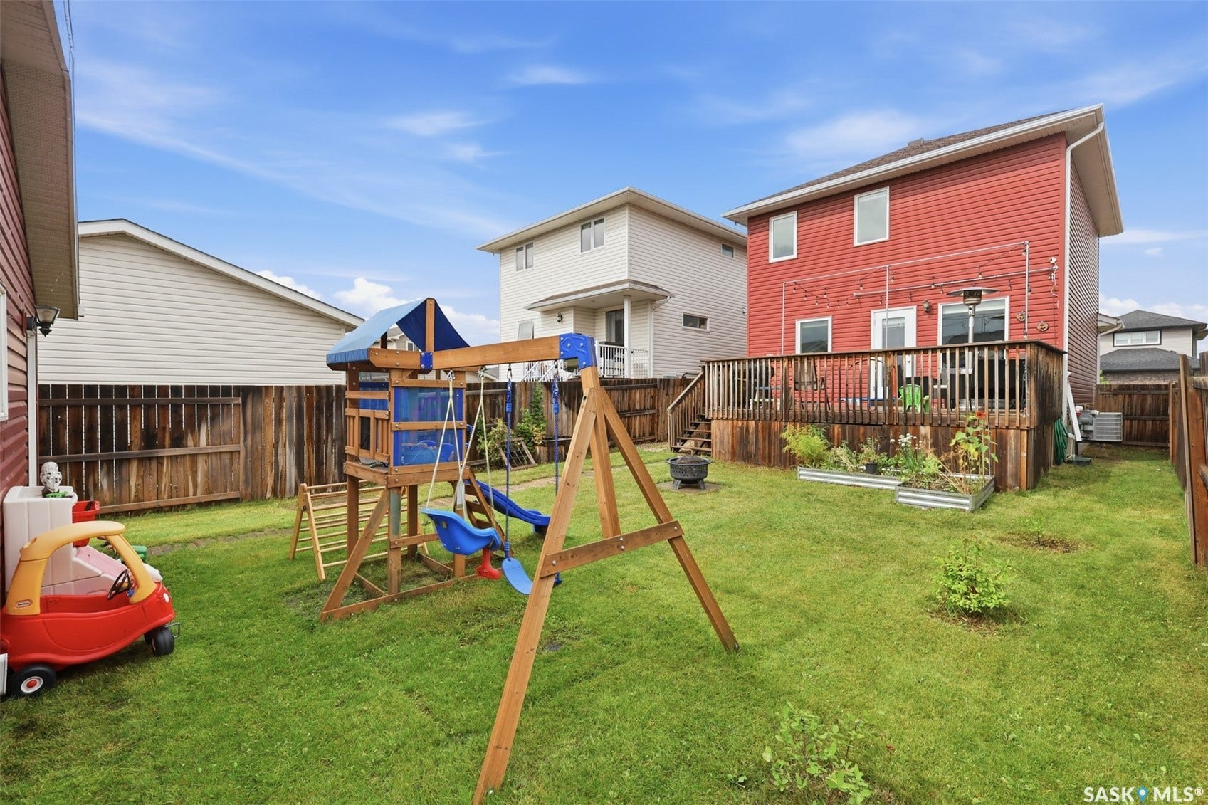 518 Klassen Crescent, Saskatoon SK S7R 0G2