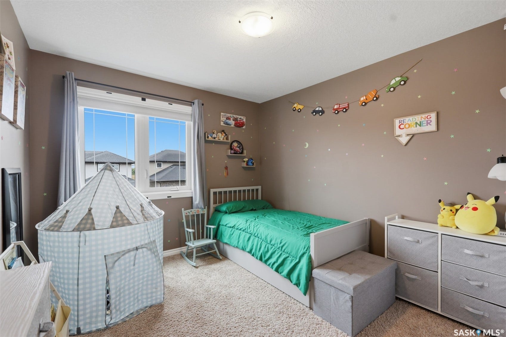 518 Klassen Crescent, Saskatoon SK S7R 0G2