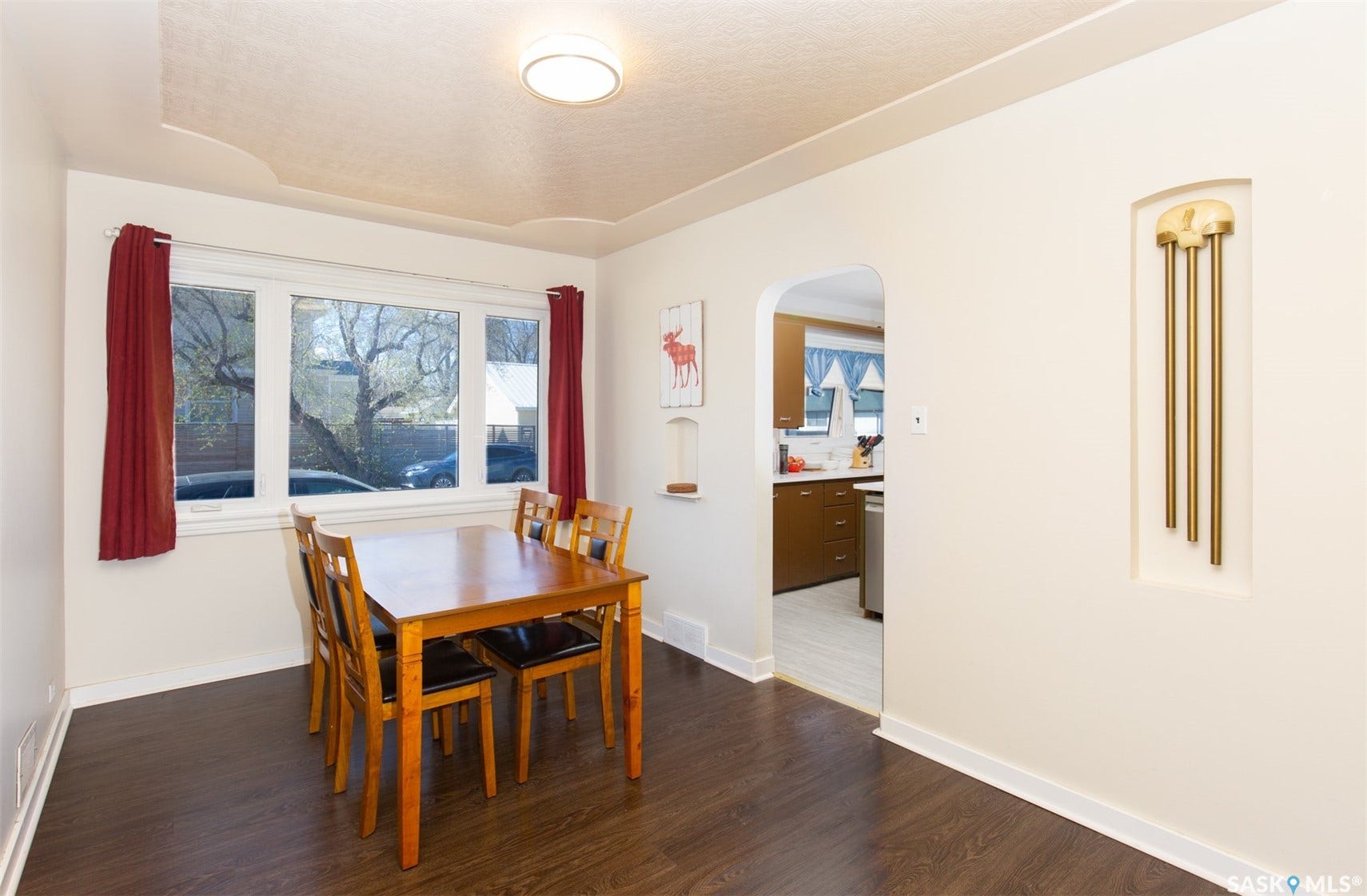 1204 3rd Avenue NW, Moose Jaw SK S6H 3V3