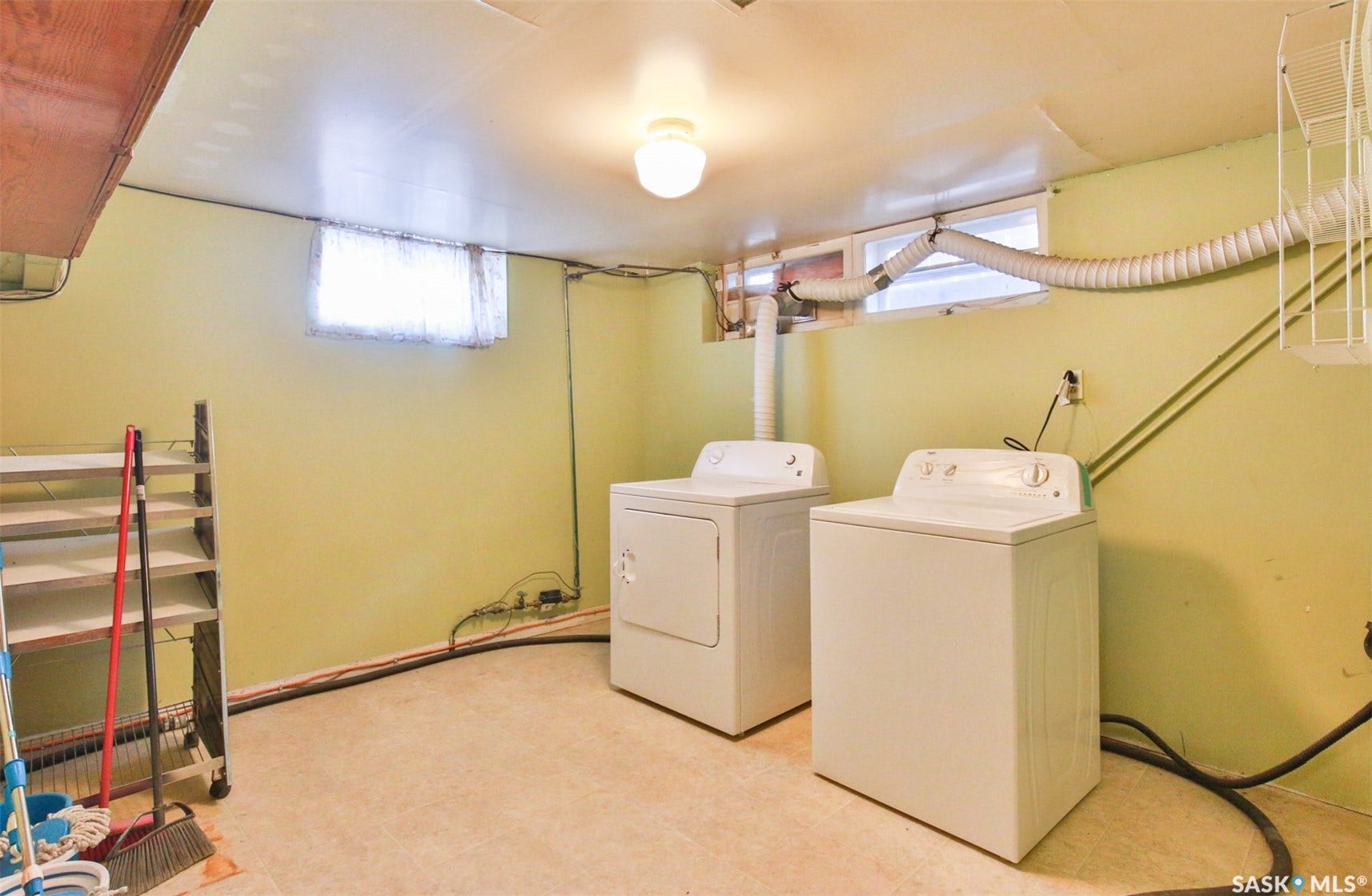 1204 3rd Avenue NW, Moose Jaw SK S6H 3V3