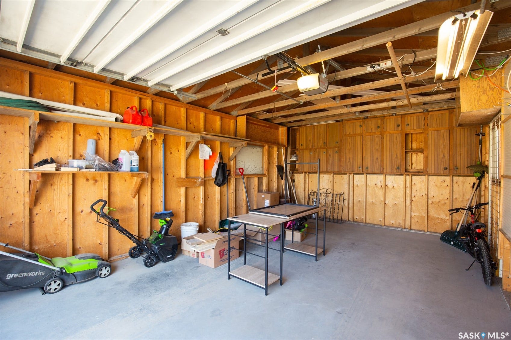 1204 3rd Avenue NW, Moose Jaw SK S6H 3V3