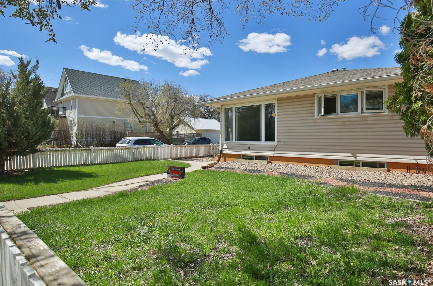 1204 3rd Avenue NW, Moose Jaw SK S6H 3V3