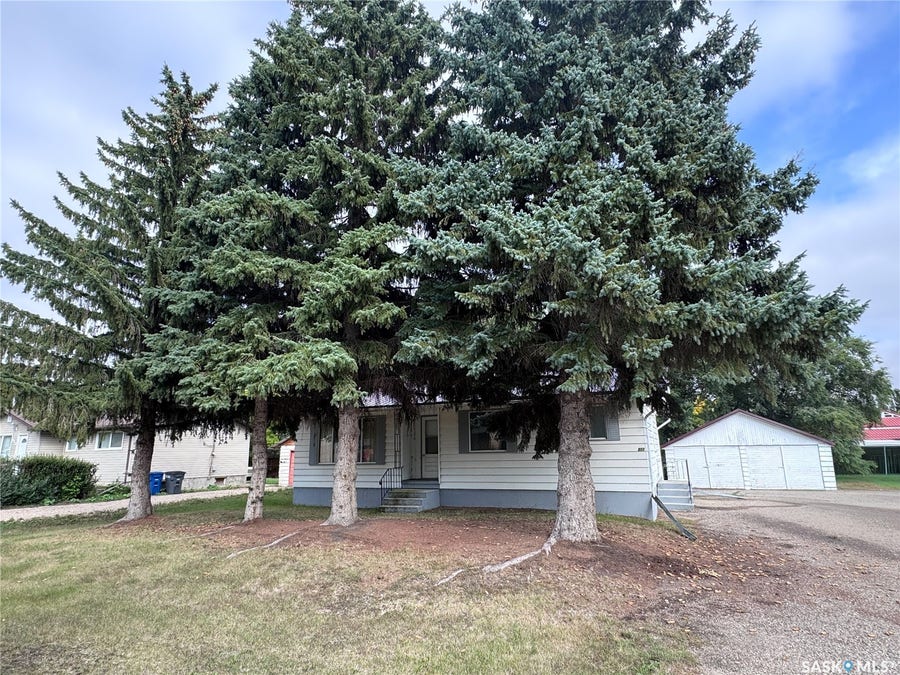 Property photo for 917 Galt Street, Whitewood SK