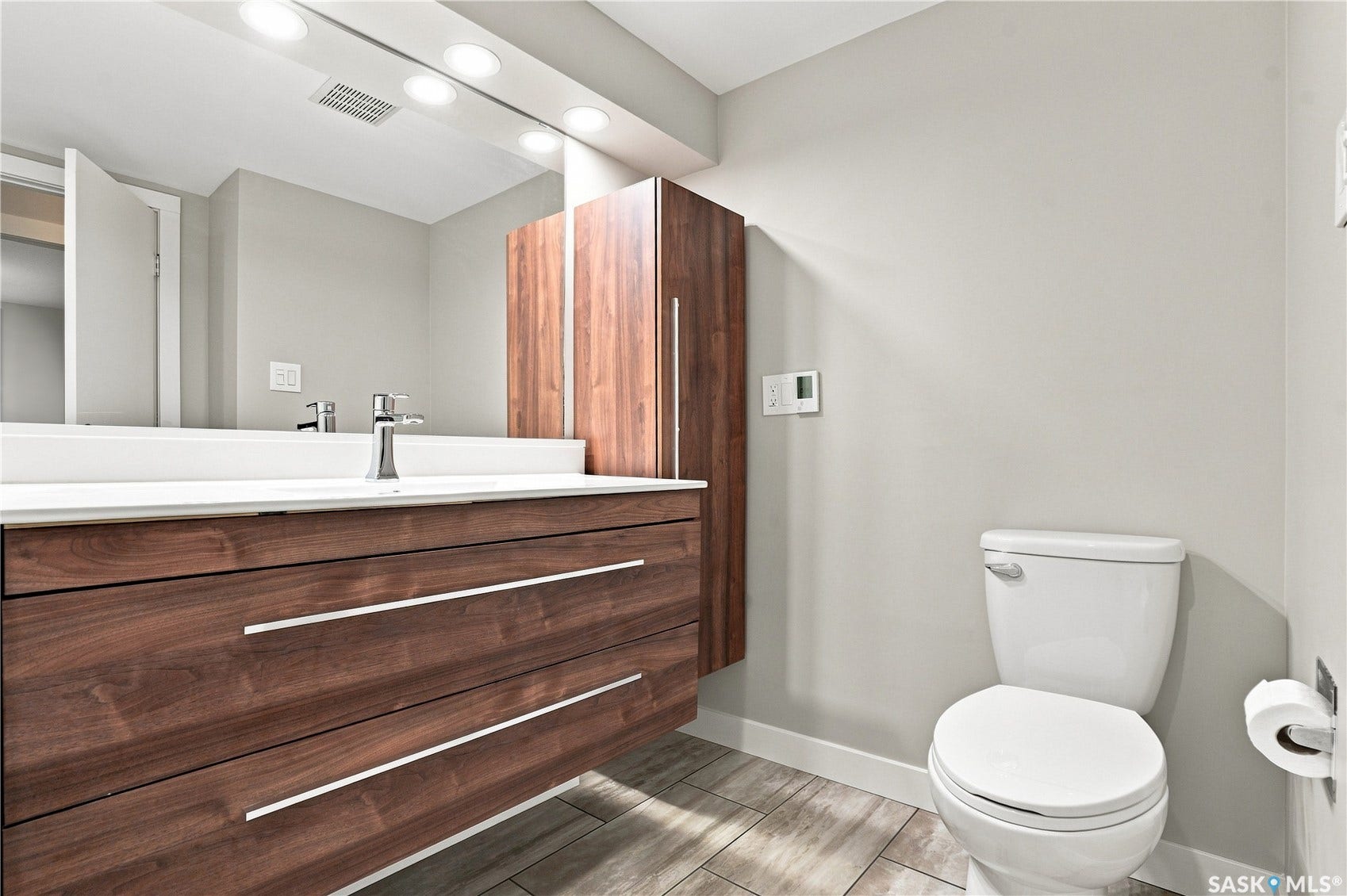 410 Main Street, #105, Saskatoon SK S7N 0B8