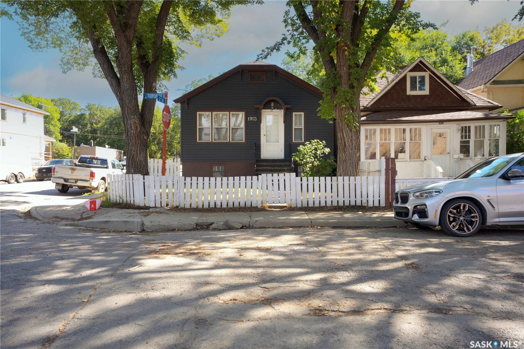 1903 Toronto Street, Regina SK S4P 1M9 1903 Toronto Street, Regina SK S4P 1M9
