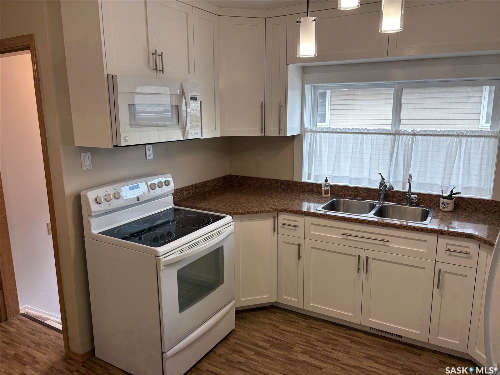 3116 3rd Avenue N, Regina SK S4R 0W6